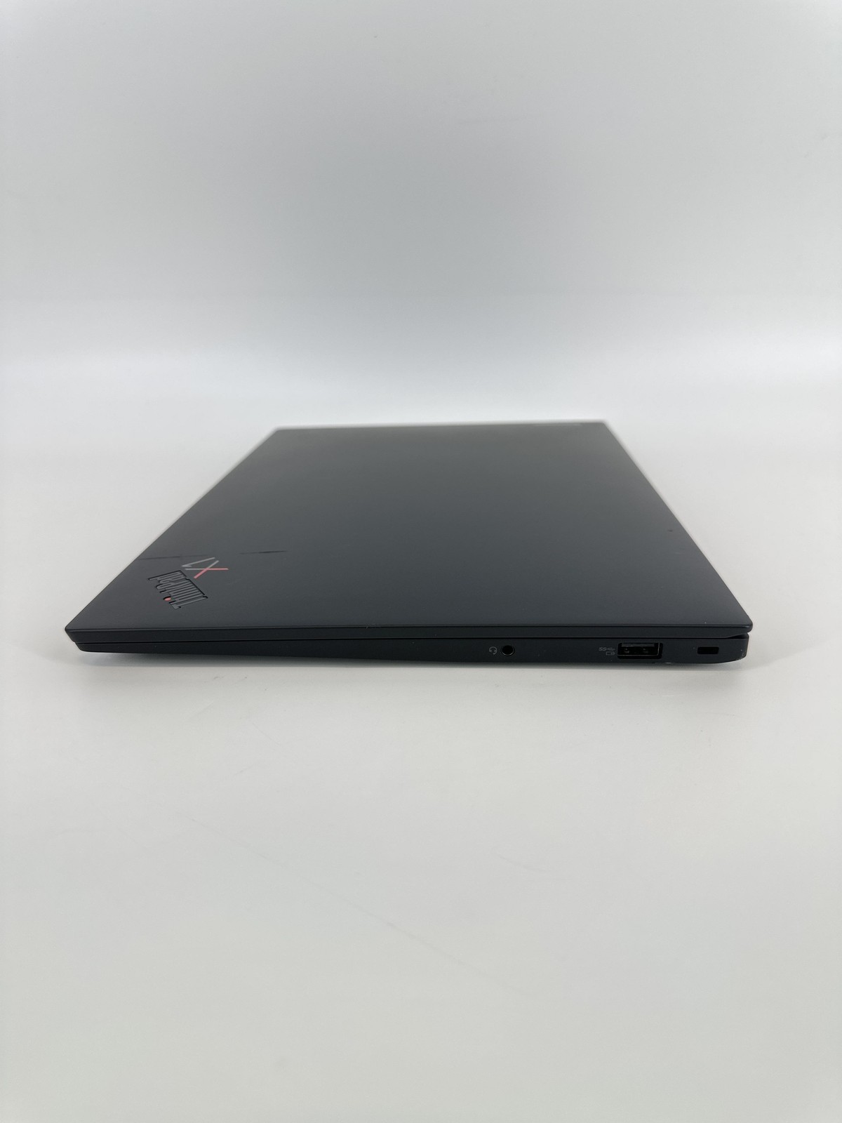 Lenovo ThinkPad X1 Carbon Gen 11 14 FHD+ TOUCH 1.8 GHz i7-1365U 32GB 1TB SSD