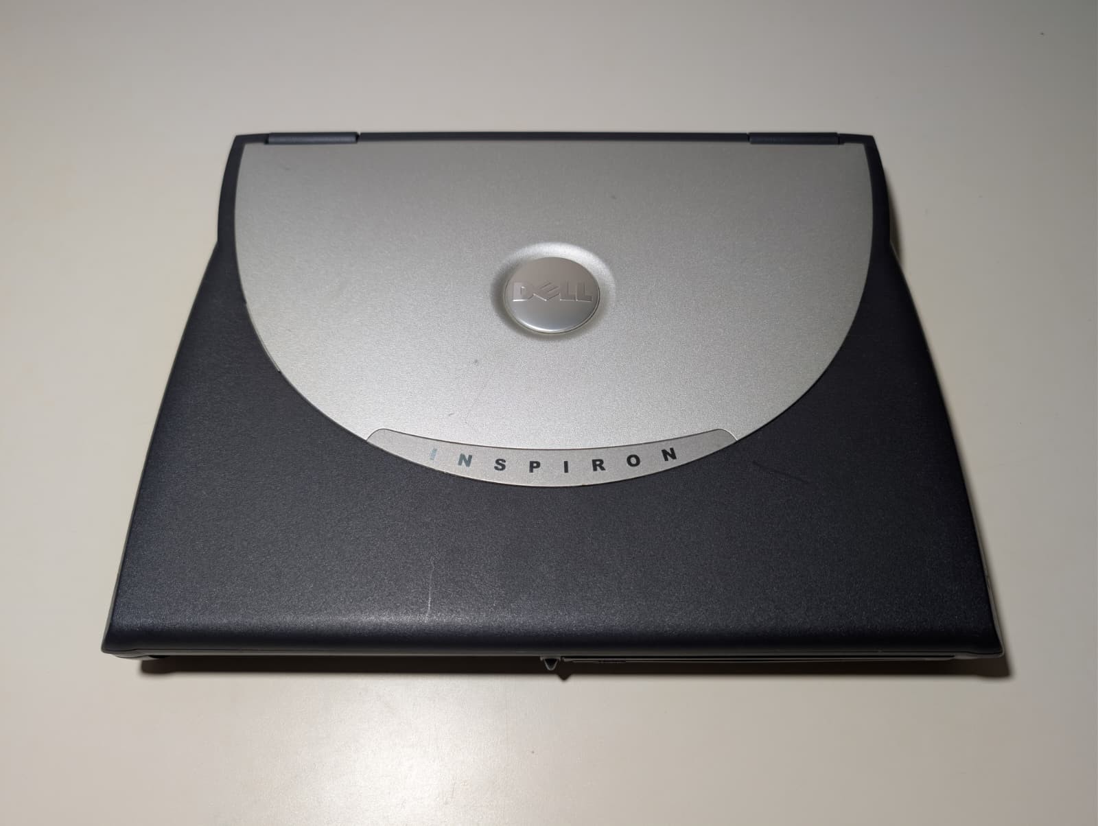 Read! Dell Inspiron 4150 | Intel Pentium IV 768MB RAM NO HDD | Locked Bios | DVD