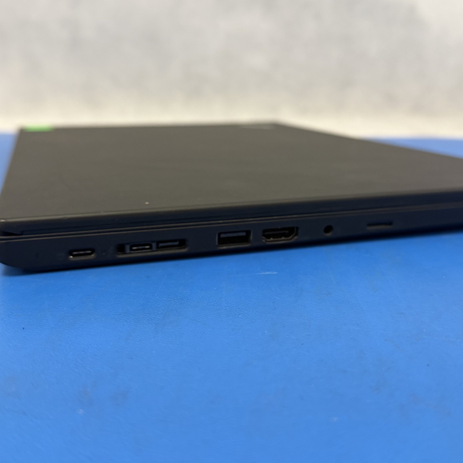 Lenovo ThinkPad T15 Gen 1 15.5″ i5-10210U, 256GB , 8GB RAM