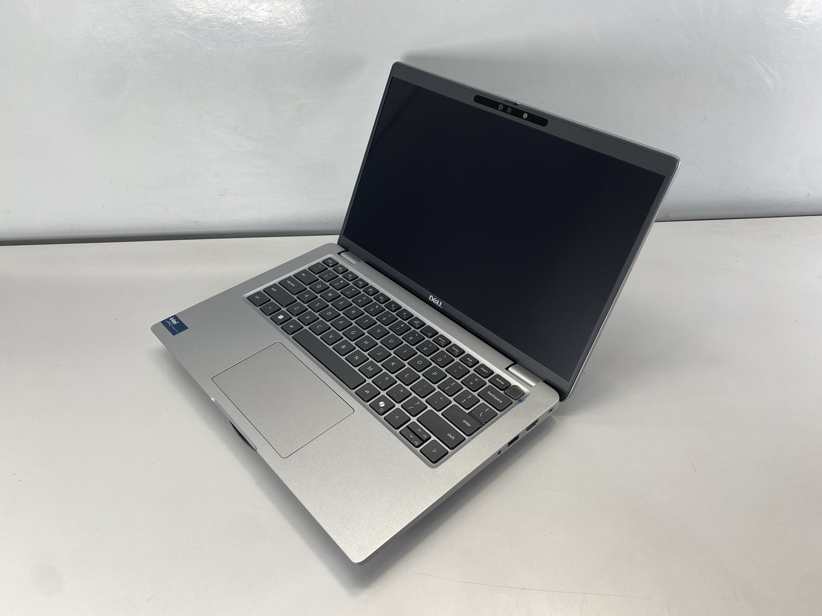 Dell Laptop Latitude 5450 14″ Intel Core Ultra 5 125U 512GB – Gray