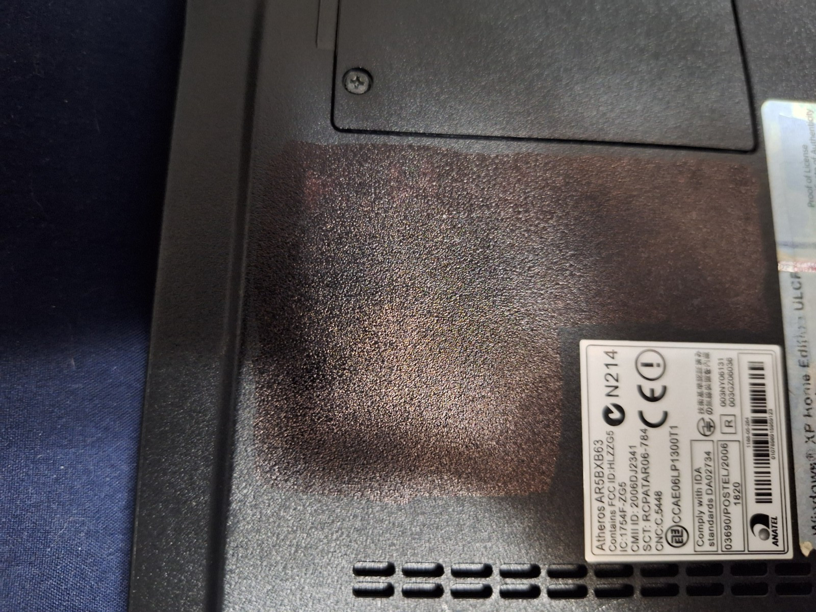 Acer Aspire One ZG5 Mini Laptop w/ Bag, Extra Batteries, Power Cables, & Manual