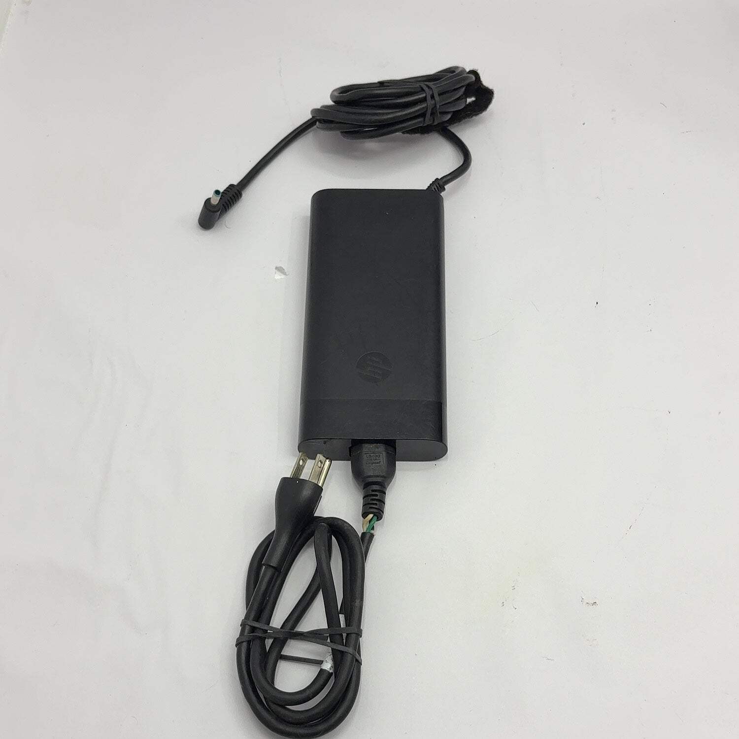 Broken HP Victus Gaming i5-13420H 24GB RAM 512GB SSD RTX 3050 Mousepad Stuck