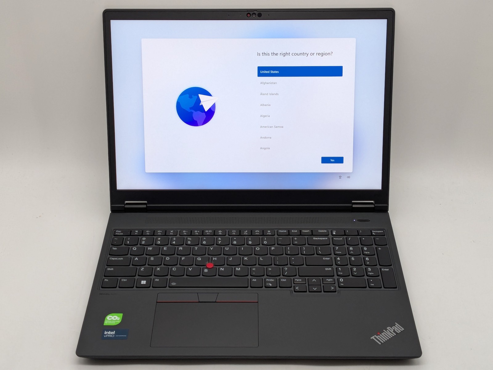 Lenovo ThinkPad P16v Gen 2 16″ FHD+ ULTRA 7 165H 1TB SSD 32GB W11P RTX 1000 Ada