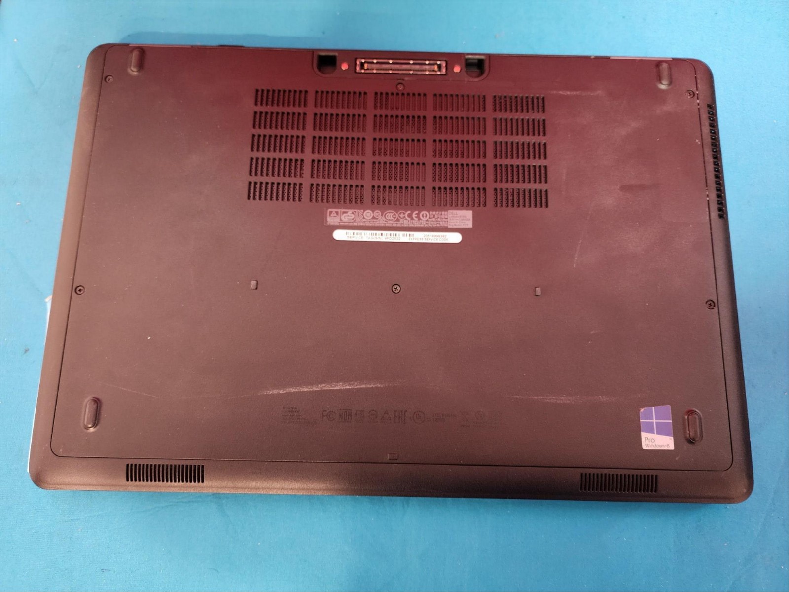 Dell Latitude E5550 15.6″ FHD i5-8365U 1.6GHz 8GB 128GB Thunderbolt Win 11 Pro