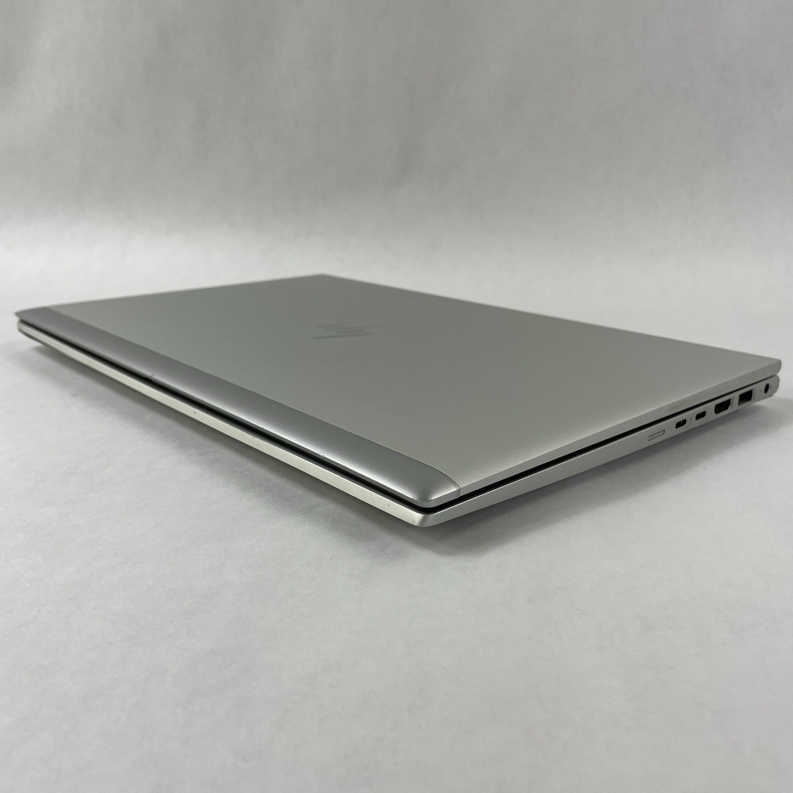 HP EliteBook 850 G7 15.6″ i5-10310U 1.70 GHz 8 GB RAM No SSD/OS/AC – Bad Corner