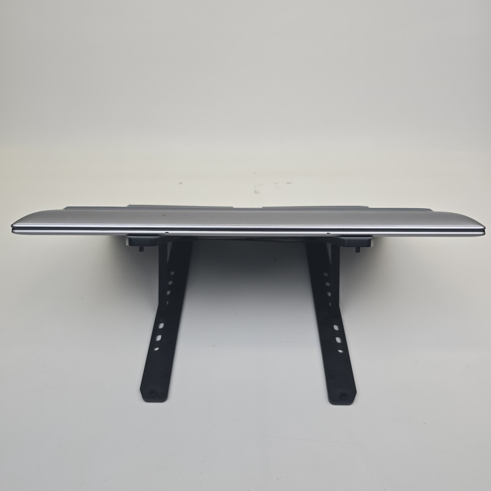 HP ZBook Studio 16″ G10 I7-13800H 16GB 512 SSD RTX 3000 Ada 8GB NO OS/AC BAD LCD