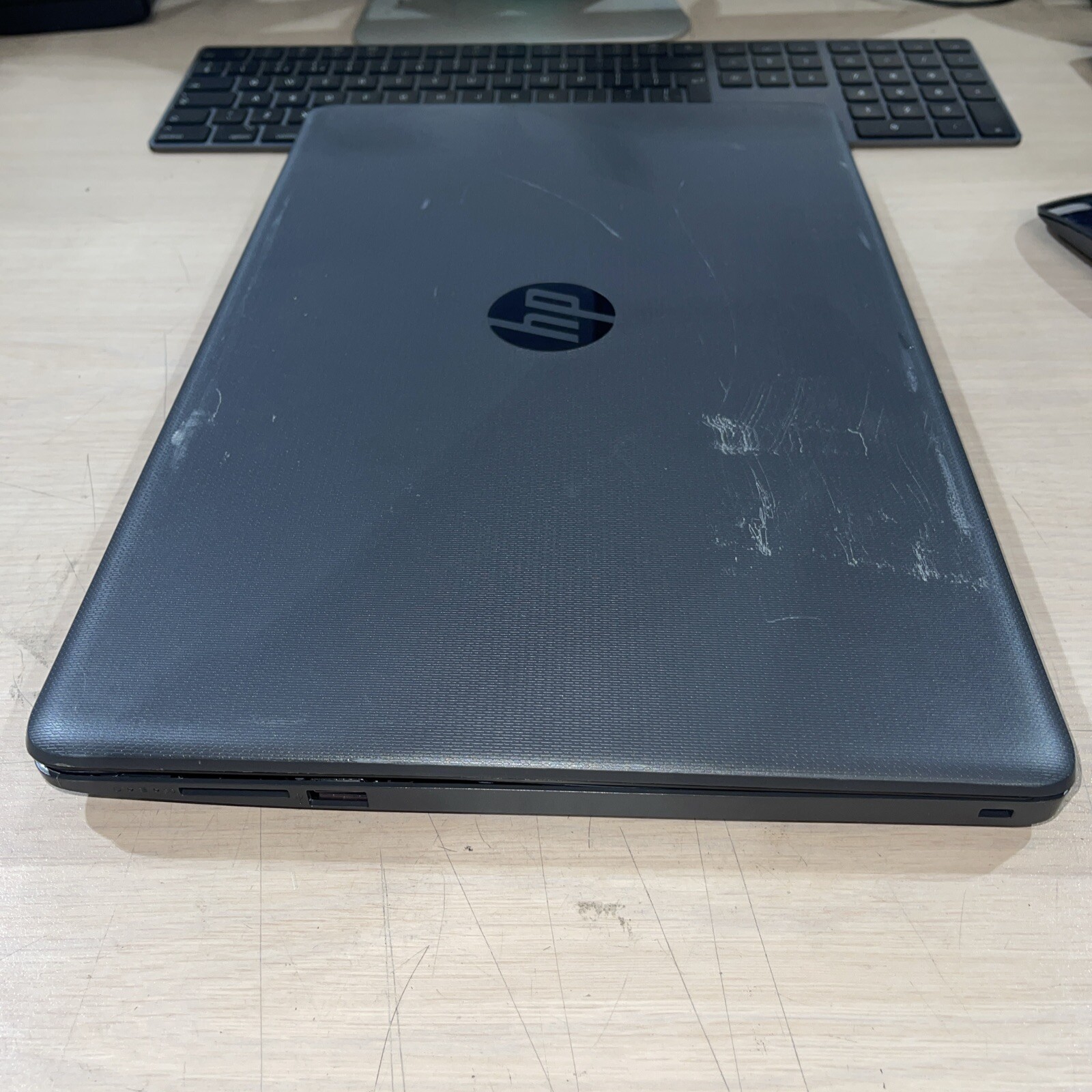 Hp 255 G7 Notebook AMD A4-9125 Radeon 4GB RAM NO HD *
