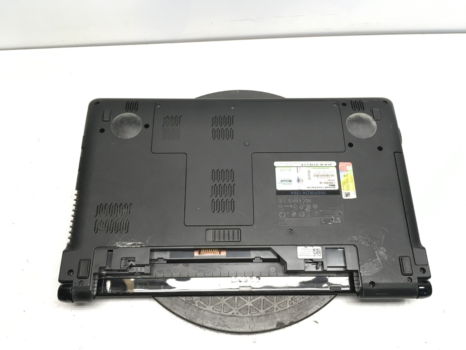 Dell Inspiron 1564 Intel i3-M330 2.13GHz 2 GB NO HDD No Batt