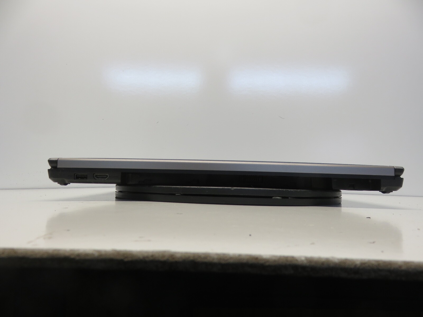 Fujitsu LifeBook E754 Intel i5-4300M 2.6GHz 2 GB NO HDD No Batt