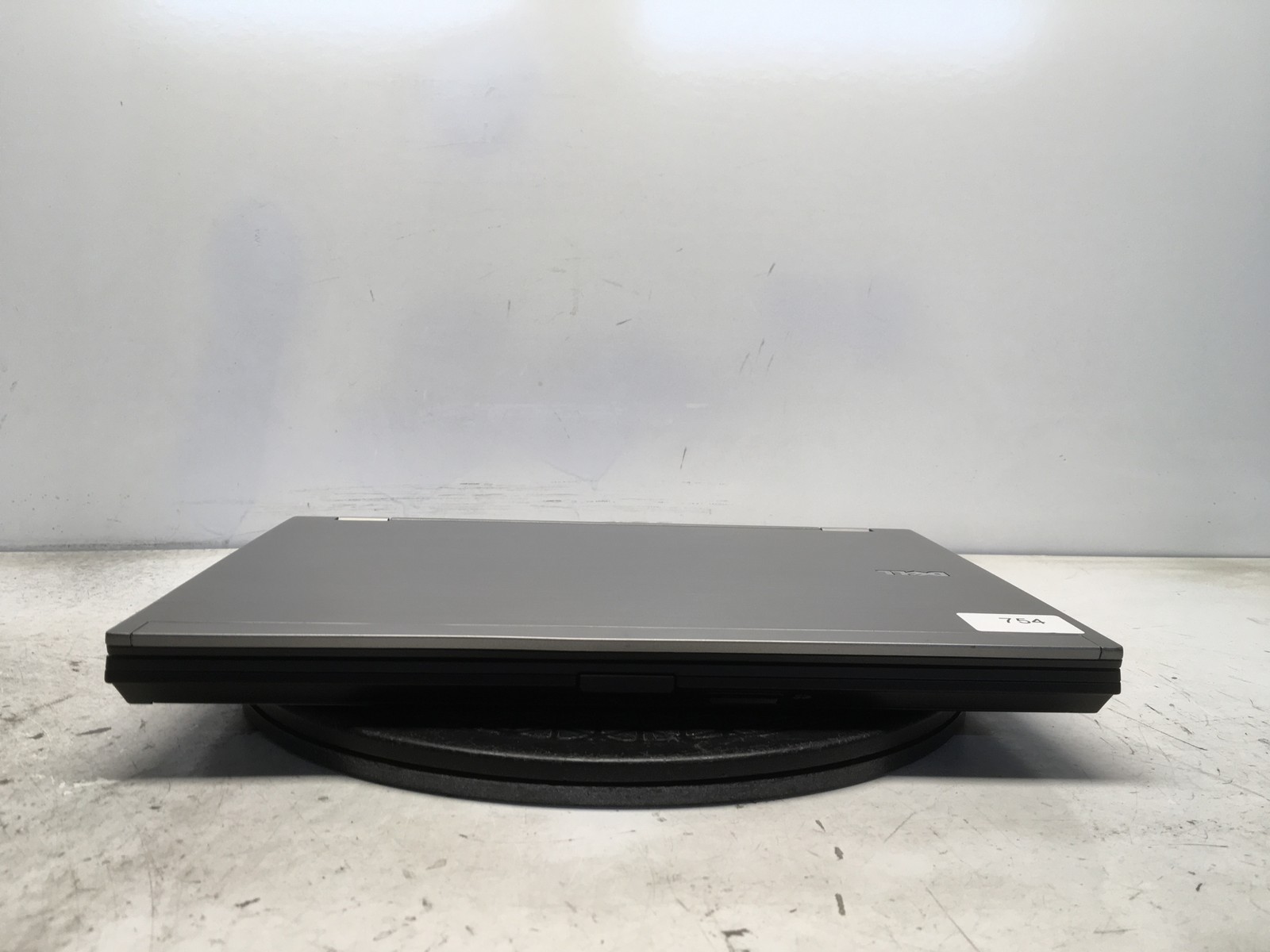 Dell Latitude E6410 Intel i5-M520 2.4GHz 4 GB NO HDD No Batt
