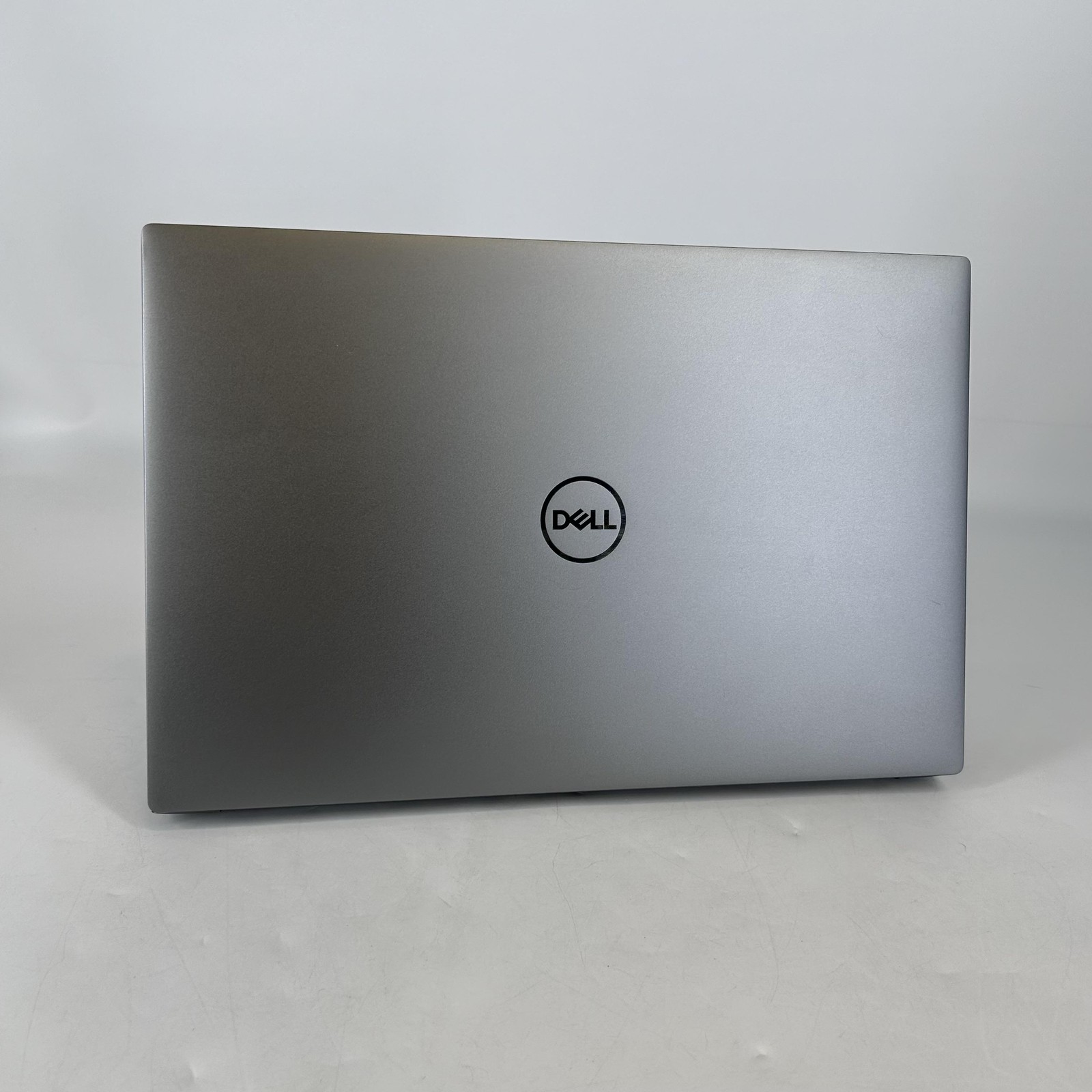 Dell Precision 5570 15.6 Gray FHD+ 2.4 GHz i7-12800H 64GB 512GB SSD RTX A2000