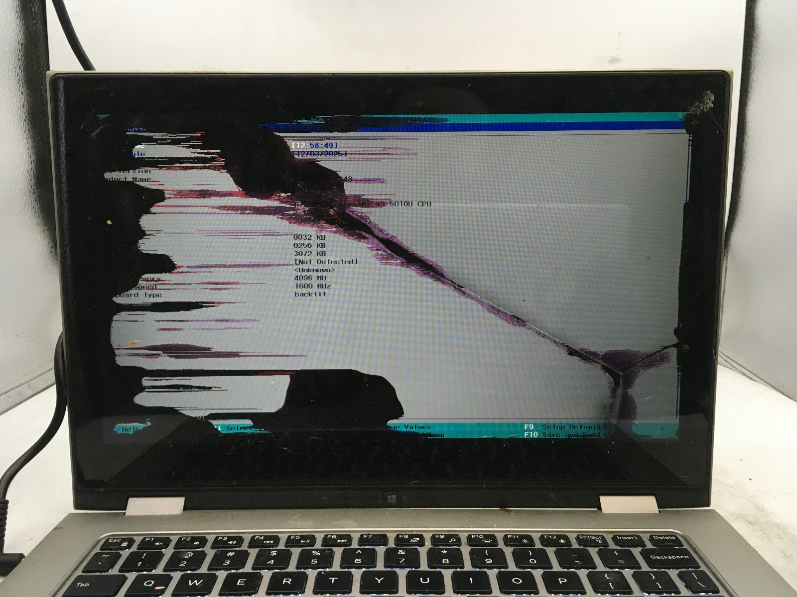 DELL INSPIRON 13 7000 SERIES -BOOTS TO BIOS/BAD LCD- INTEL I3 5010 – NO RAM – BB