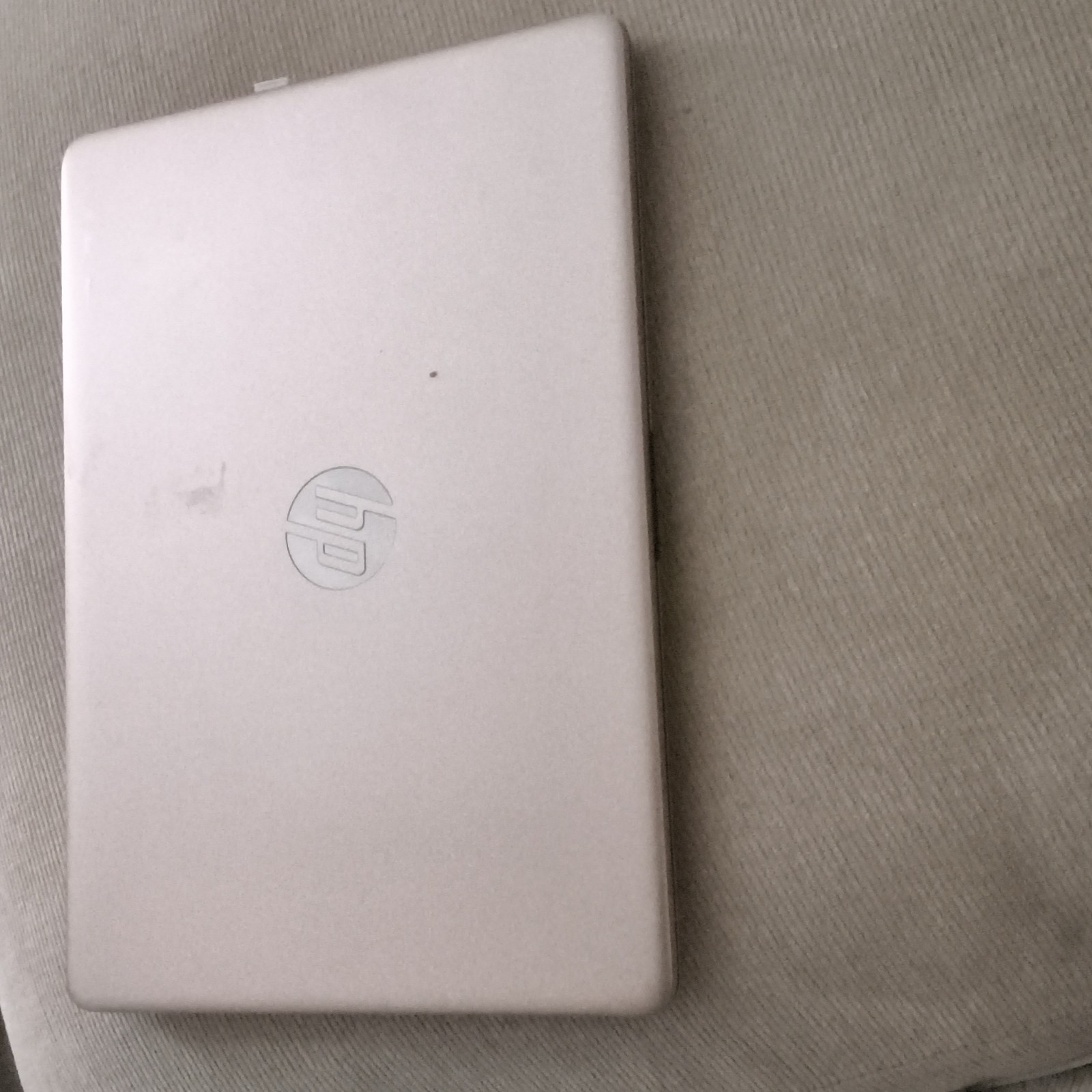 HP 840 G6 EliteBook 14″ (256GB SSD, Intel Core i5 8th Gen.,
