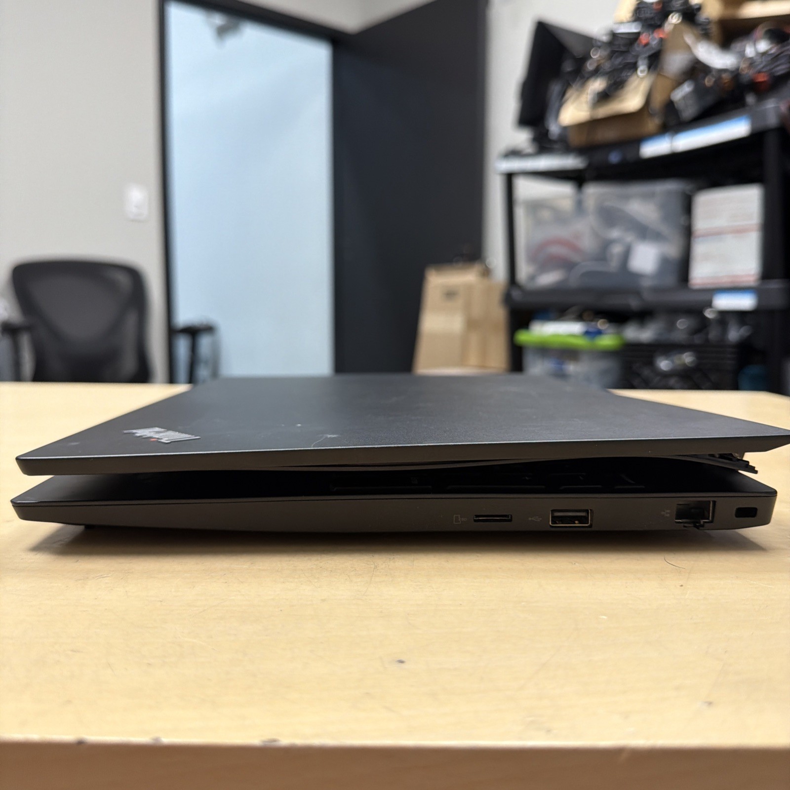 *PARTS Lenovo ThinkPad E590 i5-8265U 8GB RAM NO HD/OS