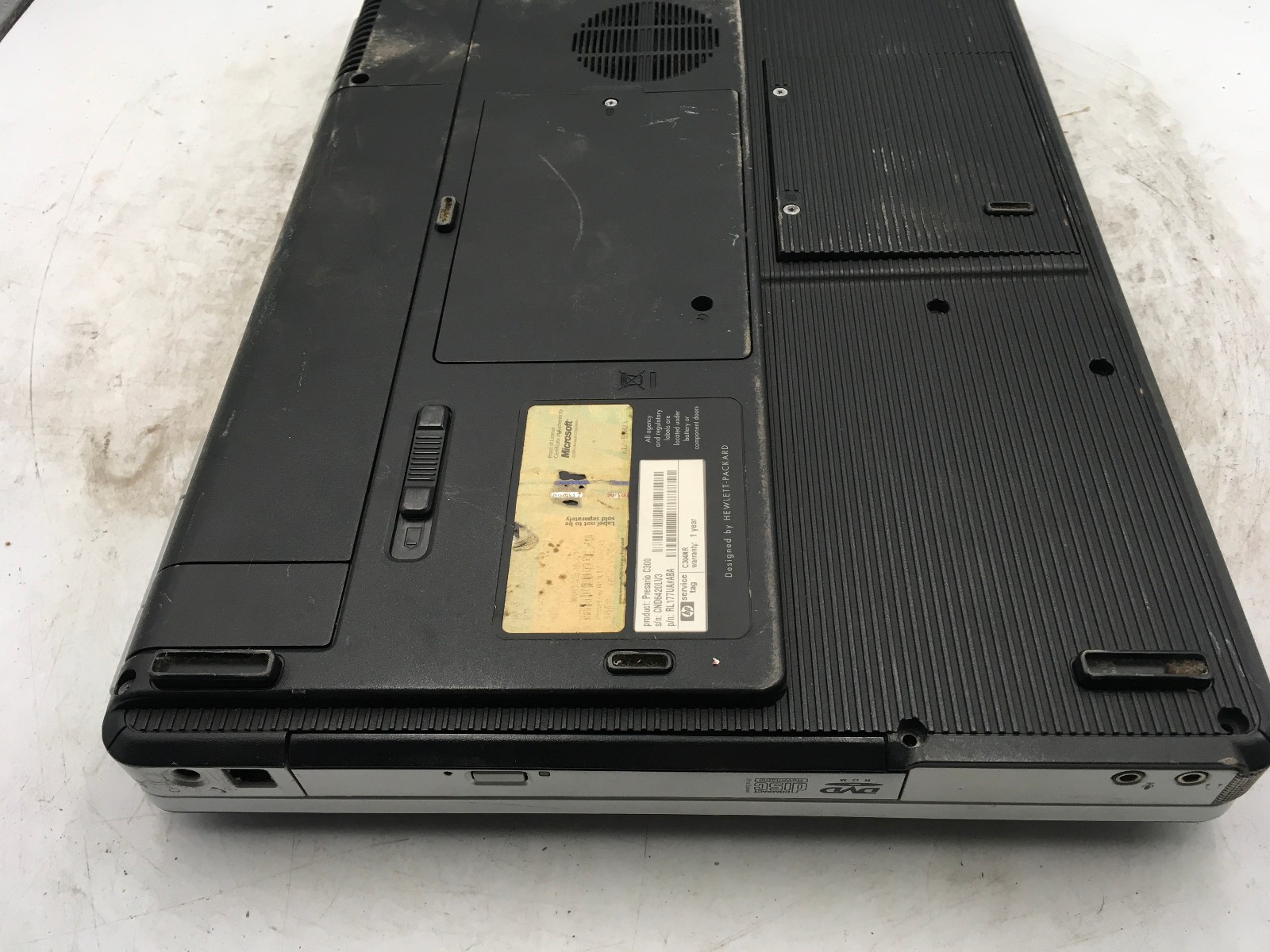 HP COMPAQ PRESARIO C300 – BOOTS TO BIOS – INTEL CELERON M – 512MB RAM – READ -BB