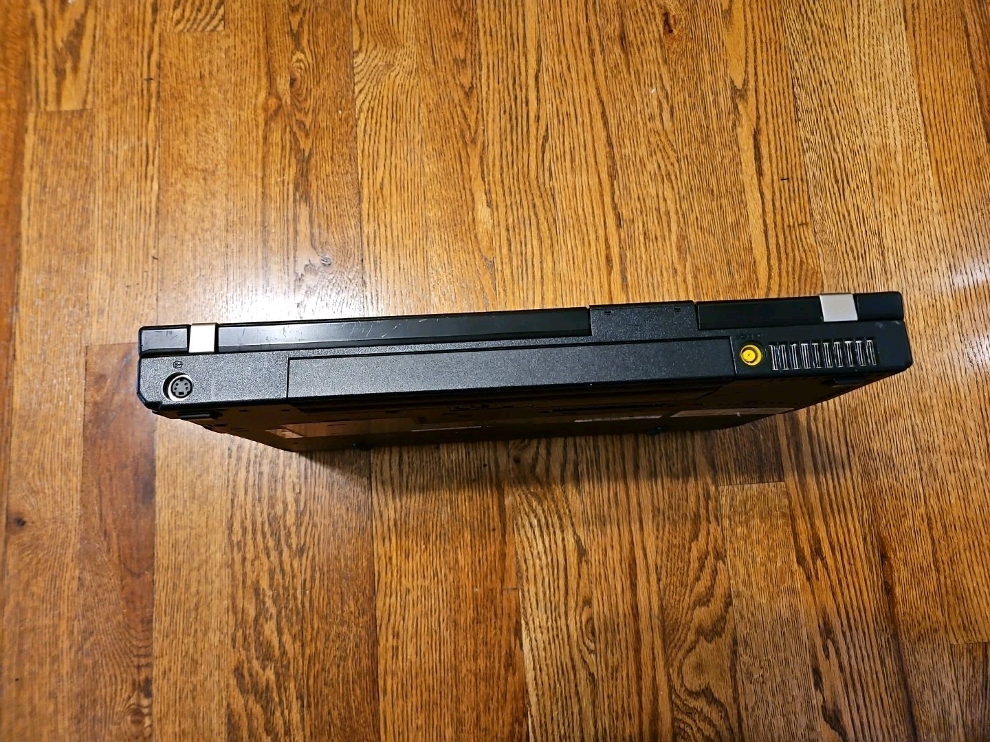 IBM ThinkPad R61 15″ Intel T7100 1.8 GHz 3GB RAM 100GB HDD Win XP Pro