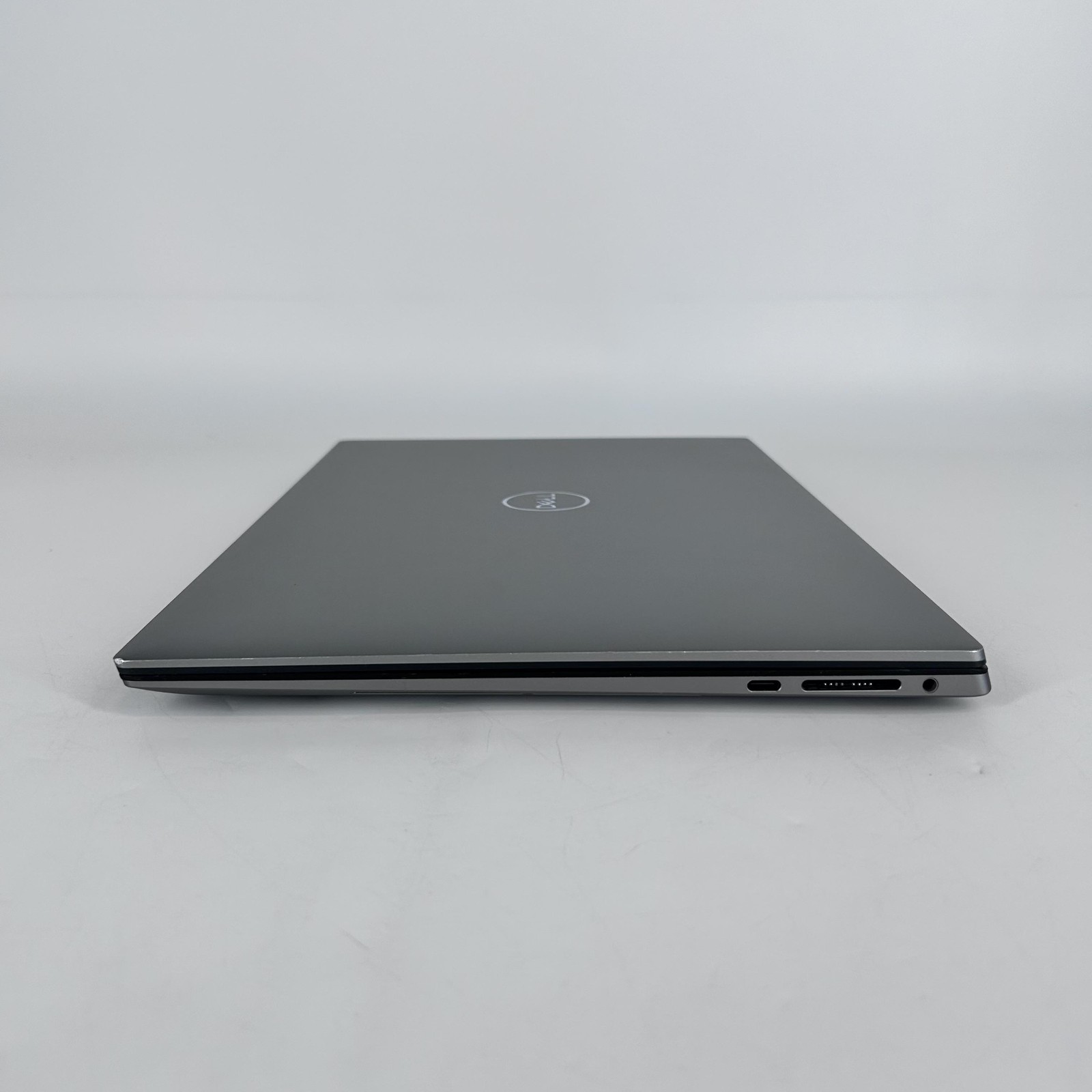 Dell Precision 5570 15.6 FHD+ 2.5 GHz i9-12900H 8GB 512GB SSD RTX A2000 Good