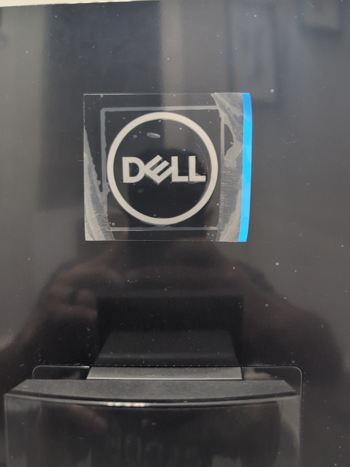 DELL INSPIRON 3477 AIO 23.8 i5-7200U, 8GB Ram, W/ Wireless Keyboard And Mouse