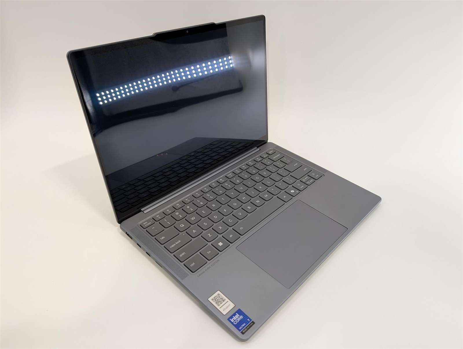Lenovo Slim 7 14″ Core Ultra 7 258V 32GB 1TB SSD Arc Luna Grey Used-Very Good