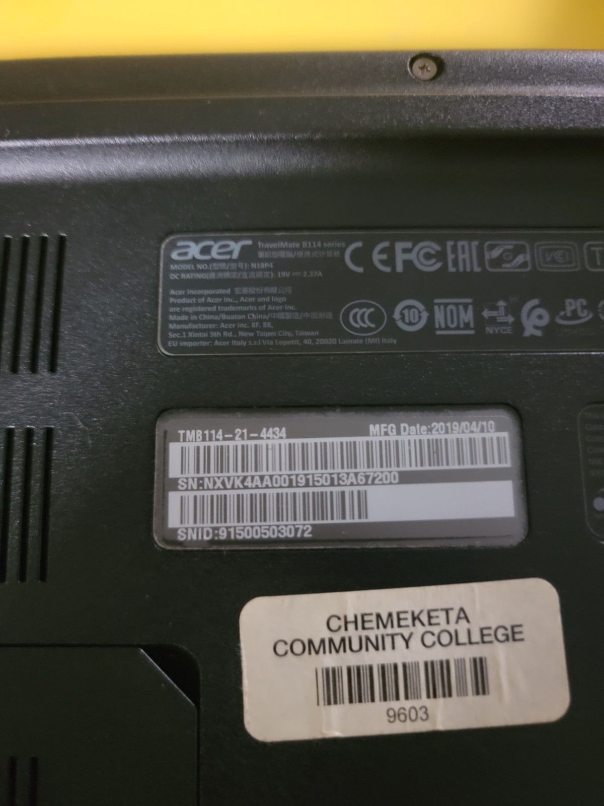 Lot Of 13 Acer TRAVELMATE B114-21 13″ AMD A4-9120C 4GB DDR4 64 GB MMC RADEON R4
