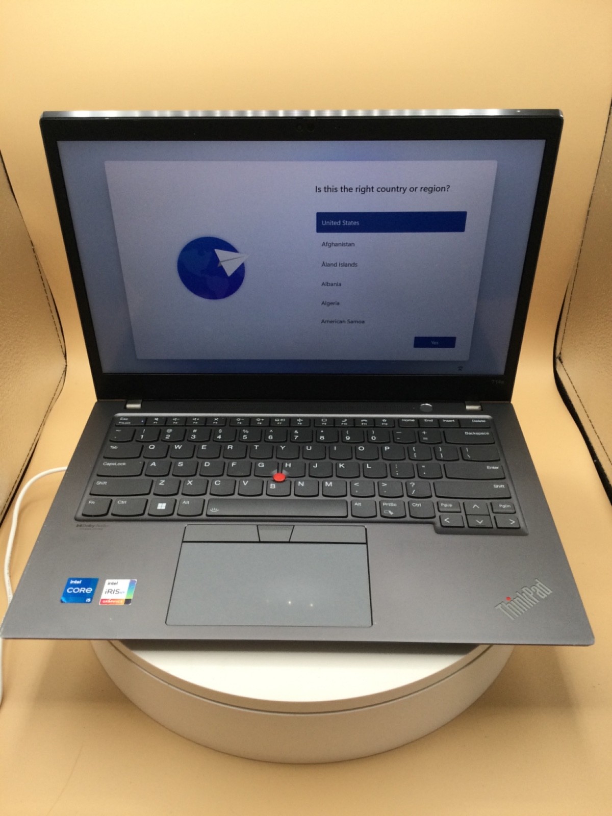 Lenovo ThinkPad T14s G2 14″ Laptop i5-1135G7 16GB RAM 512GB SSD W11P Used READ