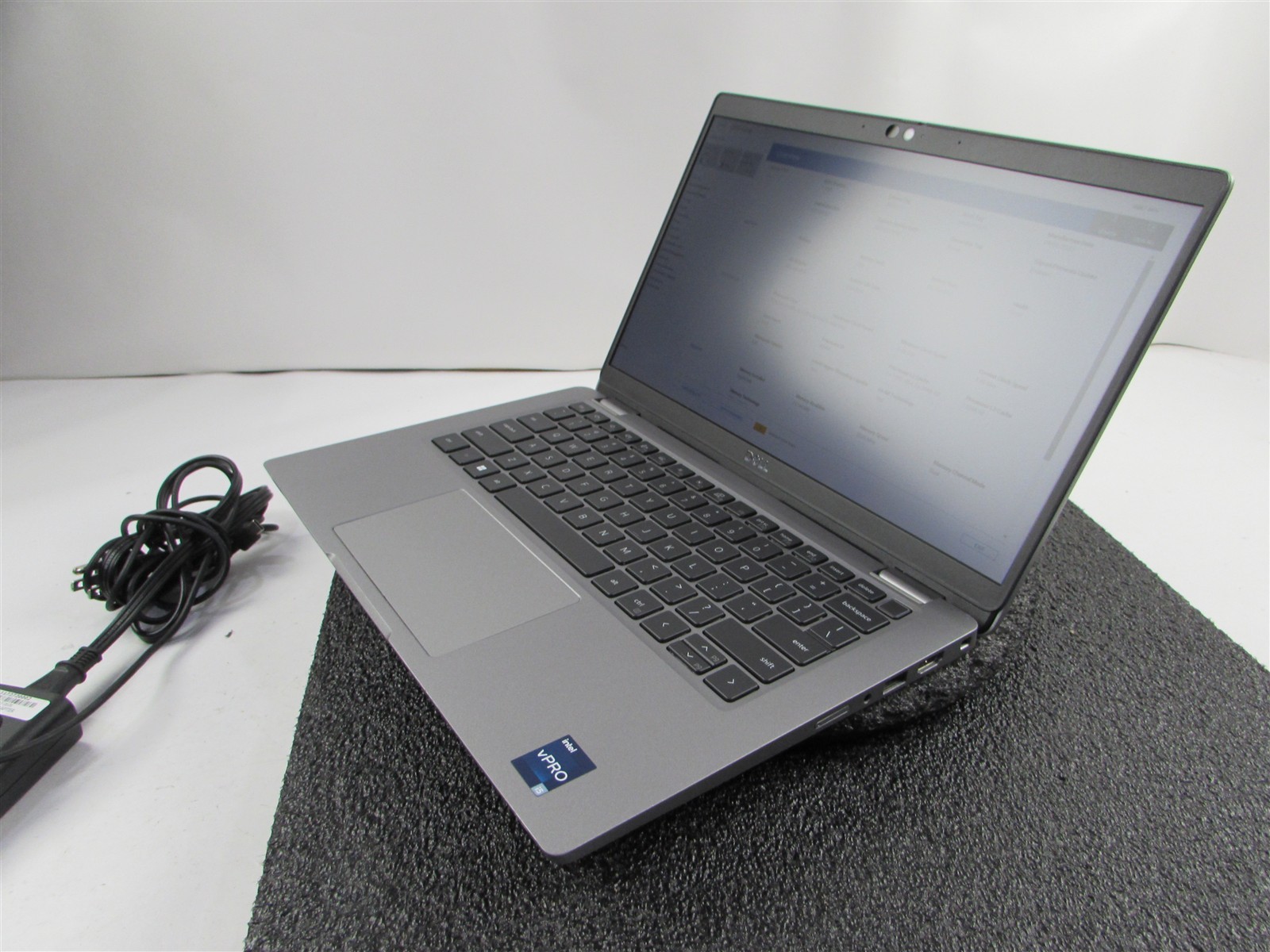 DELL LATITUDE 5330 FHD TOUCHSCREEN I5-1245U 10 CORE 512GB SSD 16GB RAM NO O.S