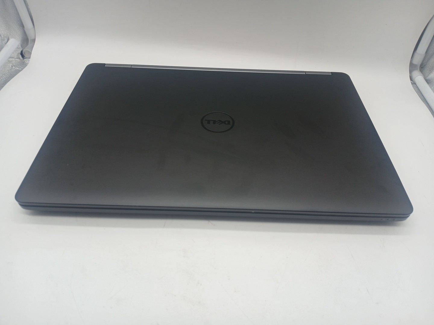 Dell Precision 3510 15.6″ Intel Xeon E3-1505M V5 @2.80GHz 32GBRAM 512GB SSD