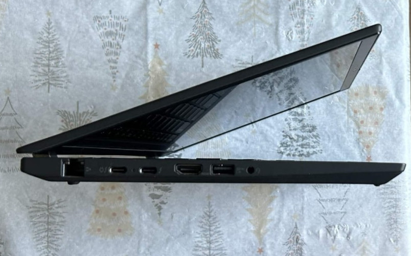 Lenovo ThinkPad P14s Gen 3 14” i7-1260P NVIDIA T550 16GB RAM + 06/26 Warranty