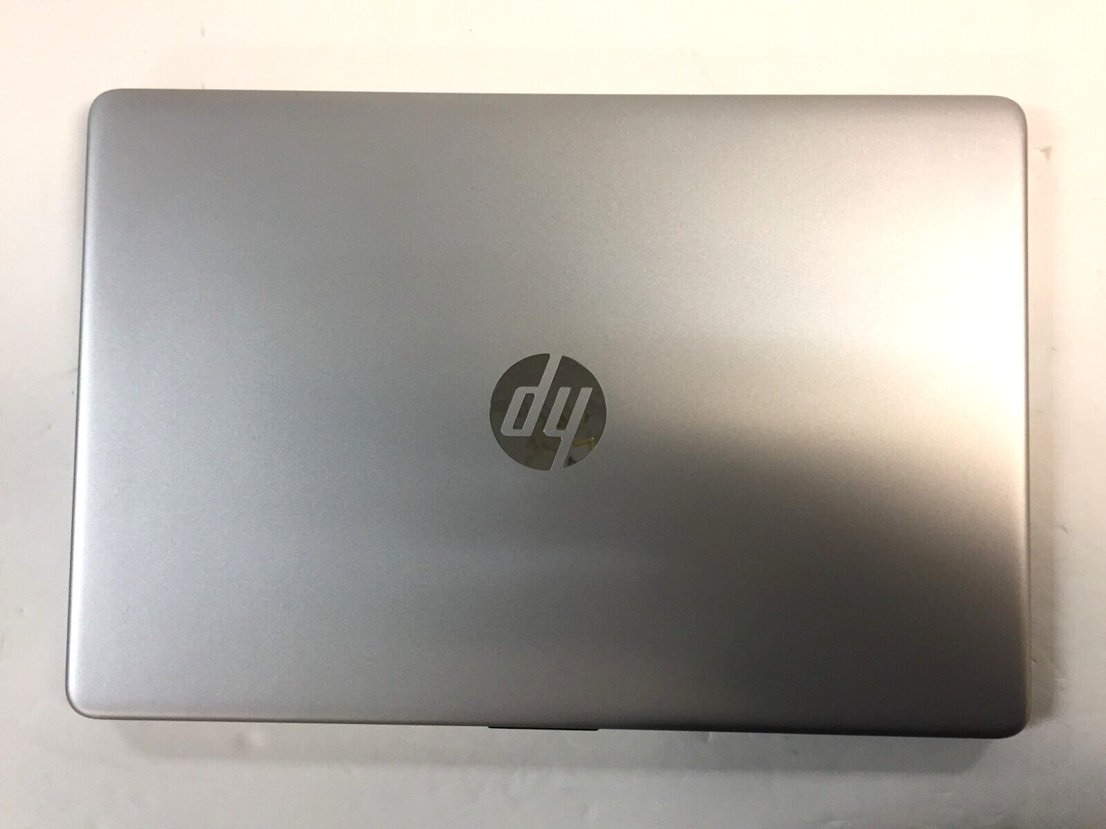 HP 15-DY1731MS 7PA01UA 15.6″ Touchscreen LAPTOP/I3-1005G1/8GB RAM/128GB SSD/W10