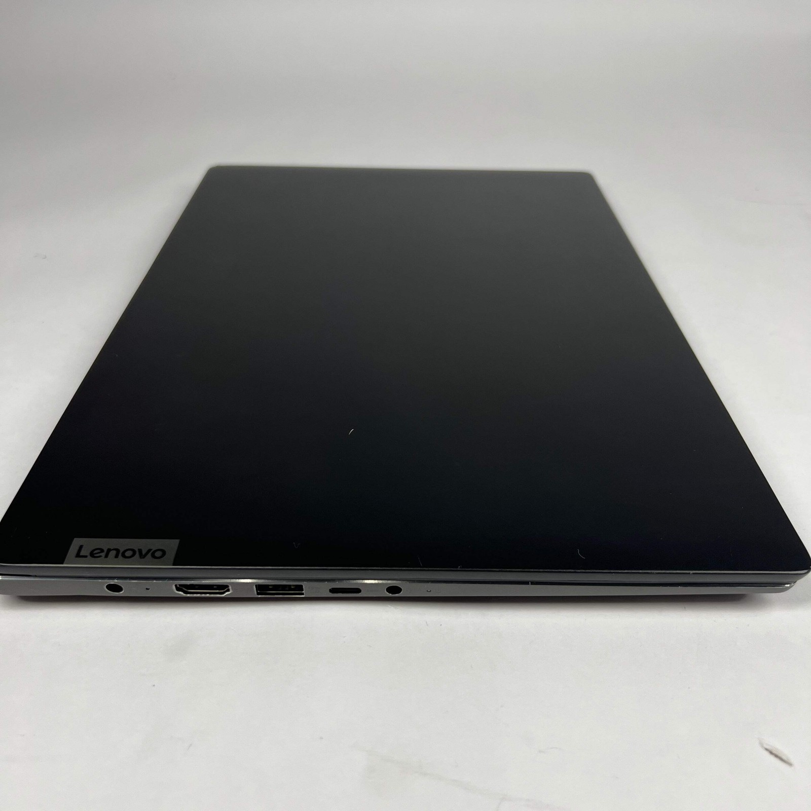 Broken Lenovo IdeaPad 530S 15.6″ i5-8250U 8GB RAM No Battery No SSD