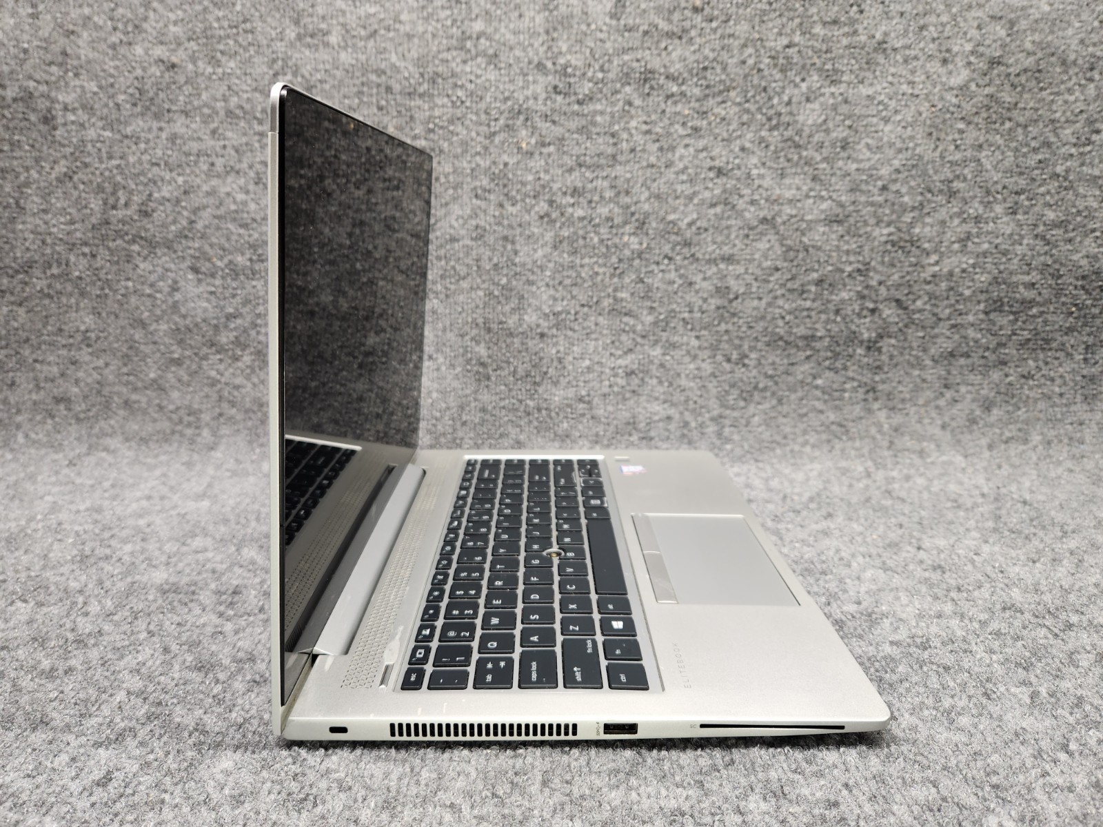 HP EliteBook 840 G5 14″ Laptop Intel Core i5-8250U 1.60GHz 8GB RAM 256GB SSD