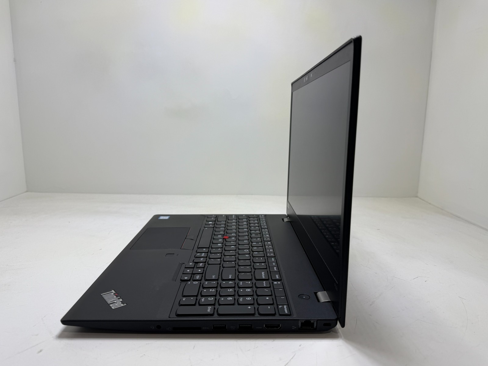 Lenovo ThinkPad P52s Intel Core i7-8650U 8GB RAM 256GB SSD Win 11