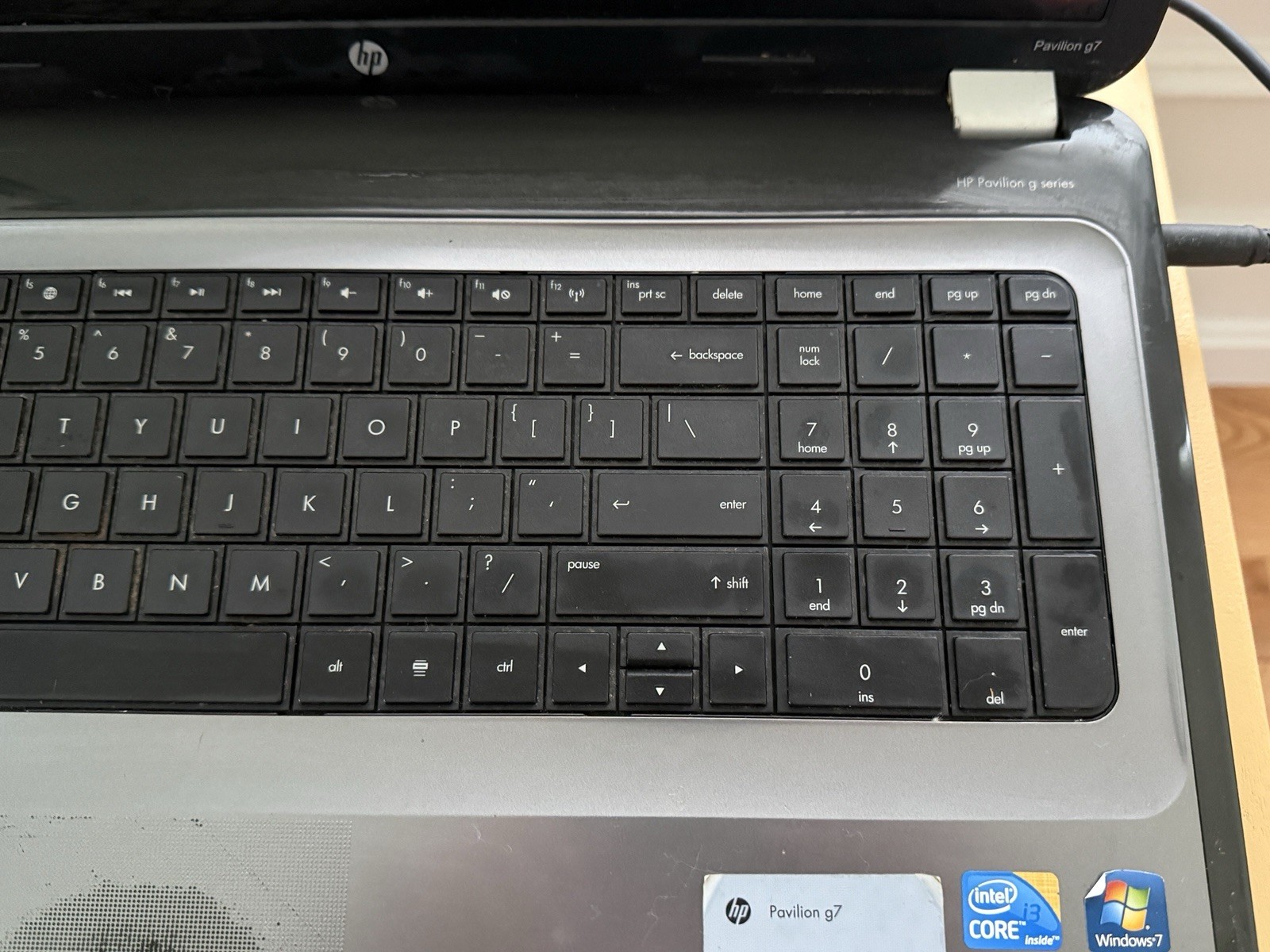 Hp Pavilion g7-1070us Intel i3 8 GB RAM – Cracked / Damage Screen – For Parts