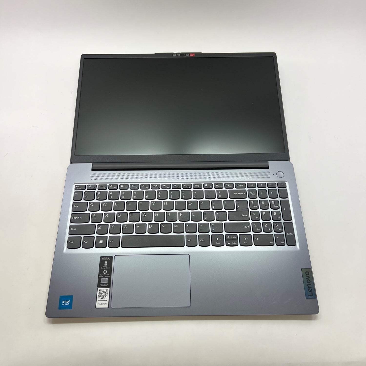 Lenovo IdeaPad Slim 3 15IAN8 15.6″ N100 800MHz 4GB RAM 128GB SSD