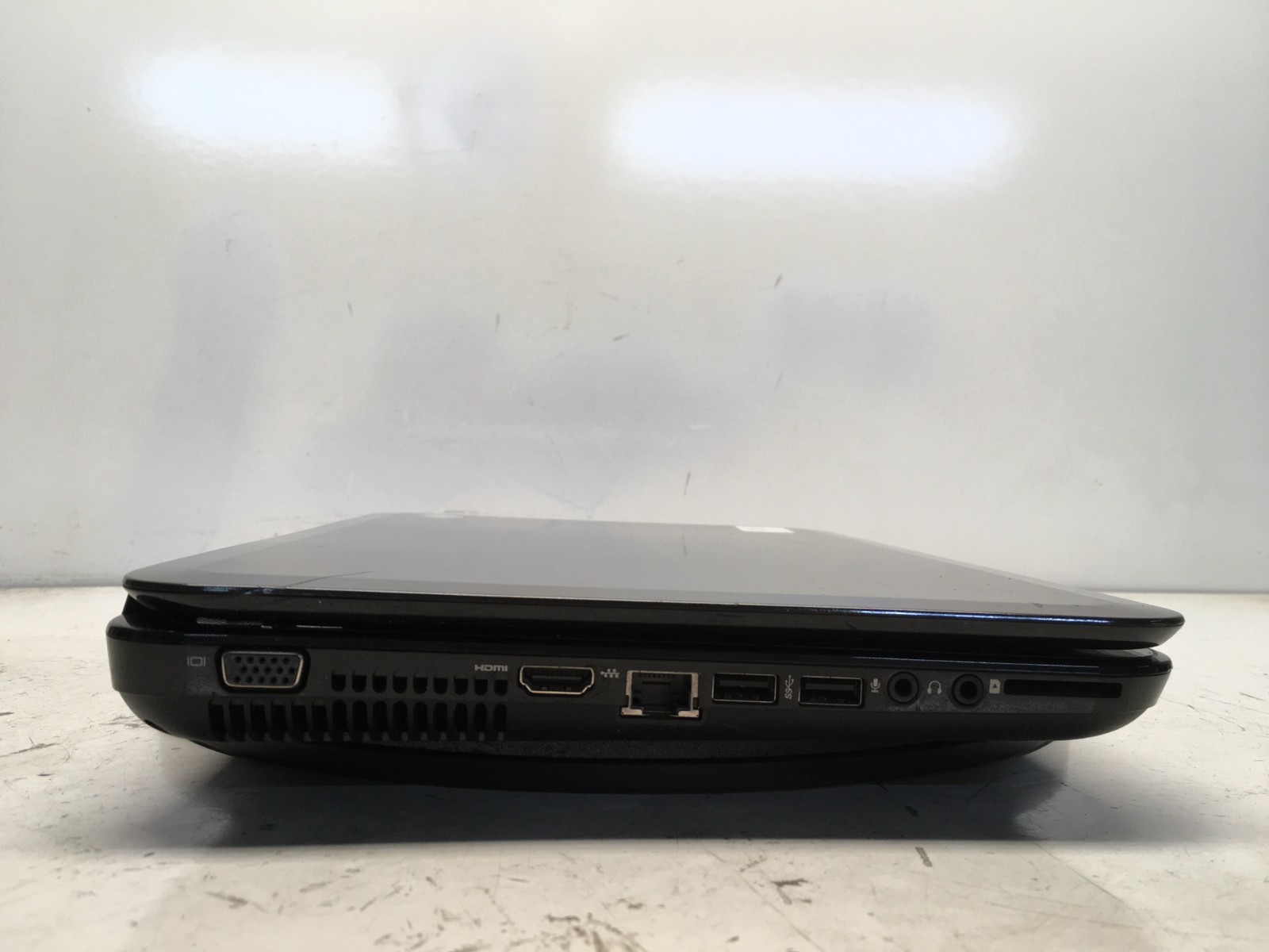 HP Pavilion G4-2235DX AMD A6-4400M 2700MHz 4 GB NO HDD