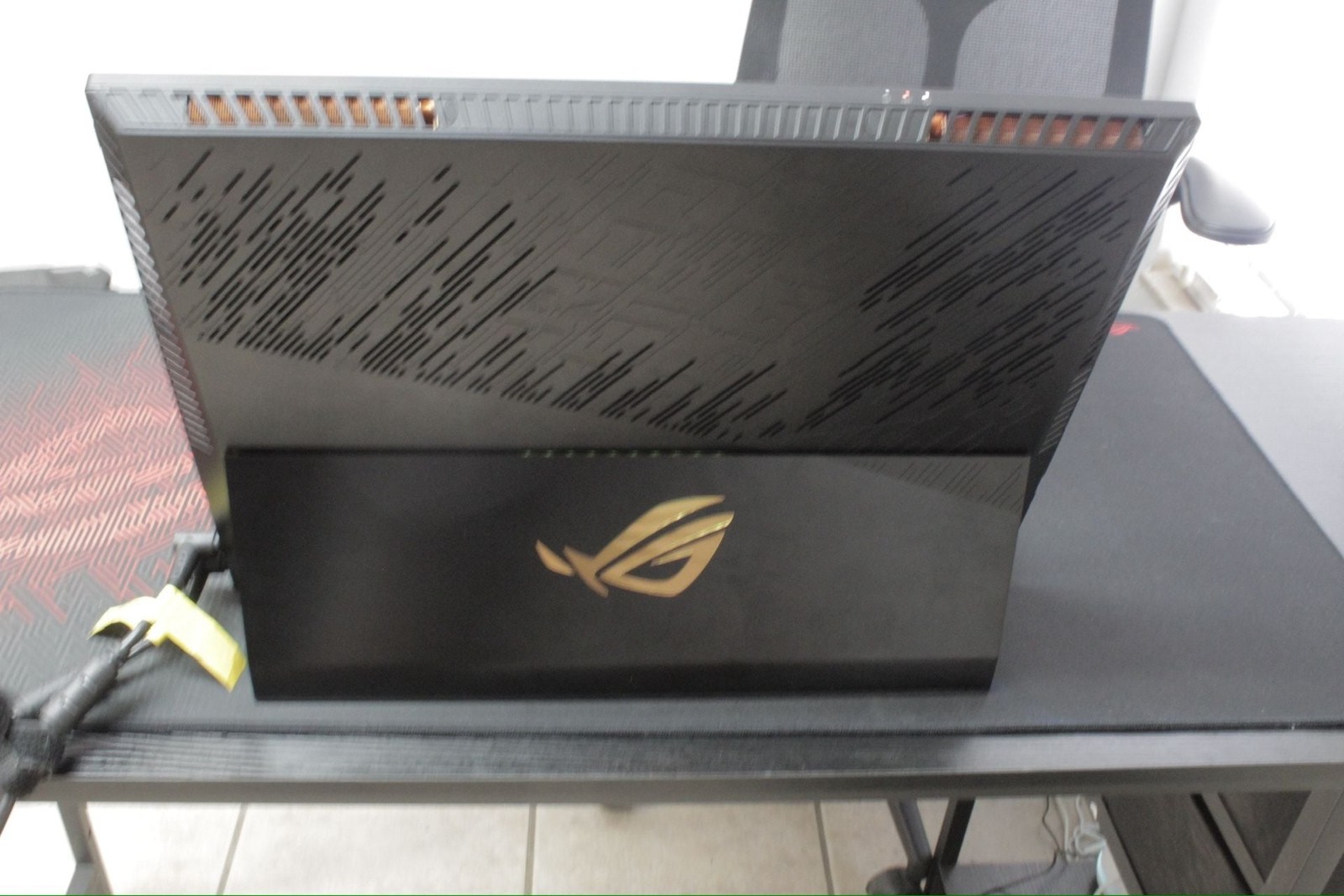 ASUS ROG Mothership GZ700GX Gaming Laptop with i9-9980HK, RTX 2080, and 64GB RAM