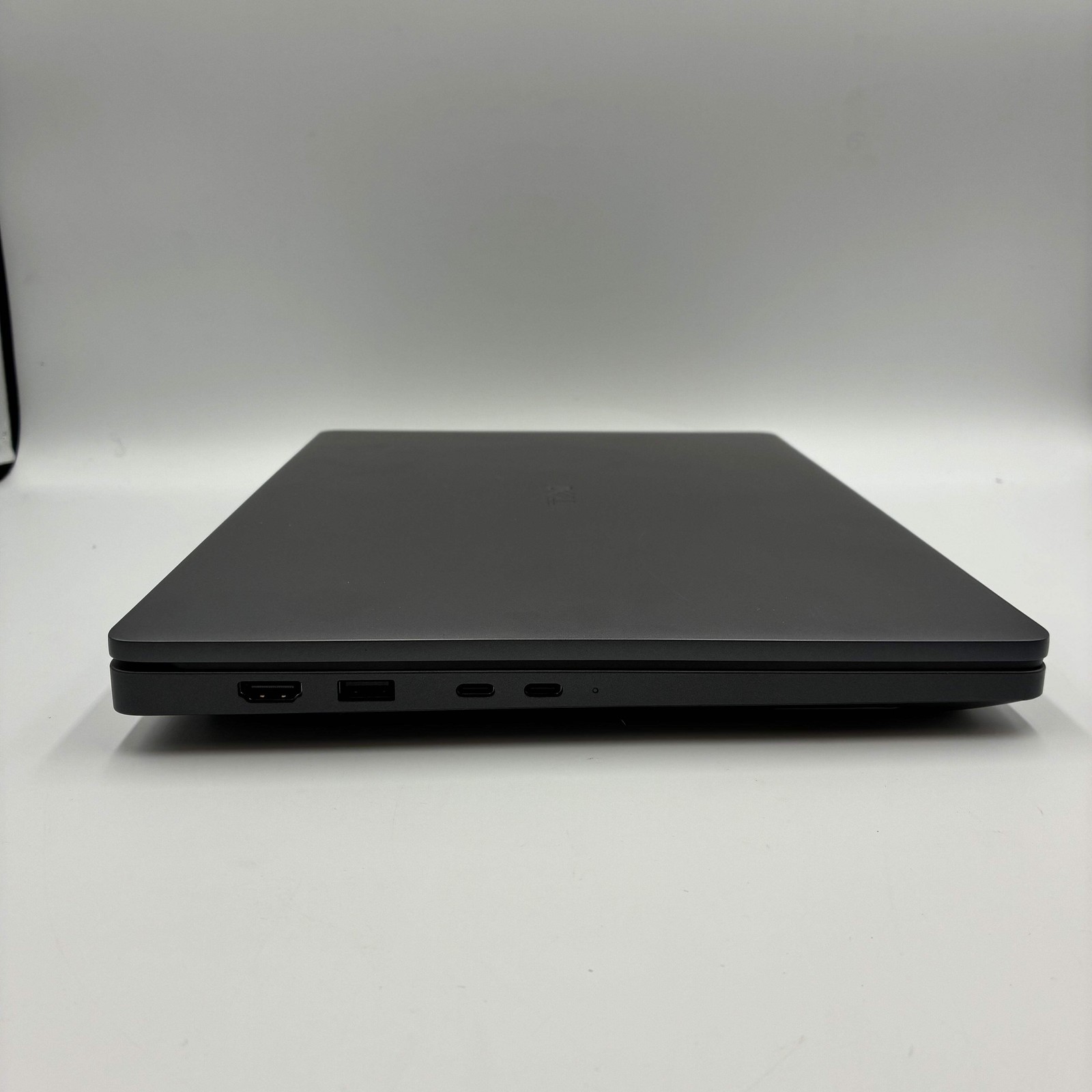 Dell Pro Max 14 MC14250 14″ Core Ultra 7 265H 32GB RAM 512GB SSD 512GB SSD