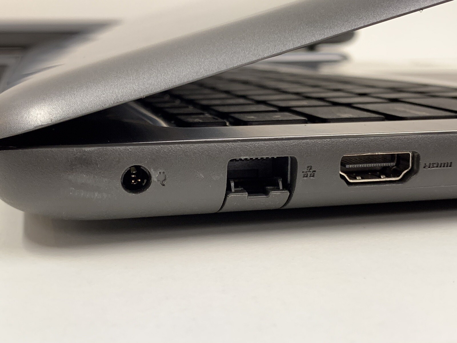 Dell Inspiron 5565 AMD A9 7th Gen, 5 Compute Cores | 8GB RAM, NO HDD | #T238
