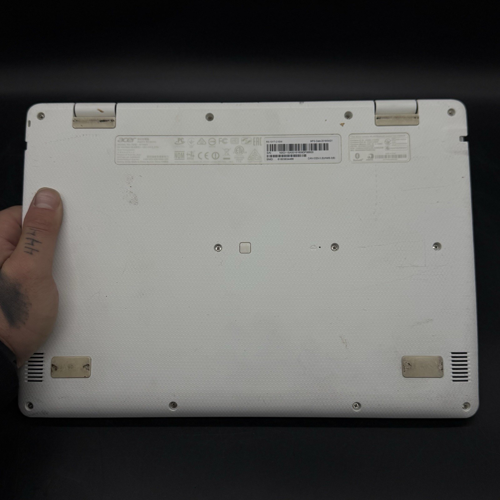 Acer Aspire 11.6″ Touch Screen R3 Series Model N15W5 Note Book Laptop White