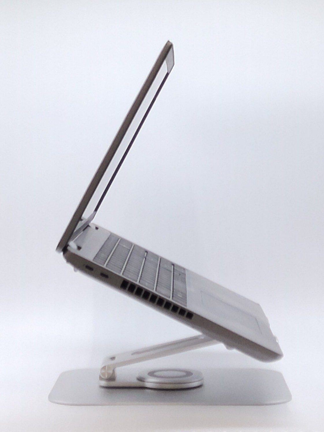 Dell Precision 3561 Intel Core i7-11800H 32GB- 1024GB NVMe WIN11PRO – USED NO AC