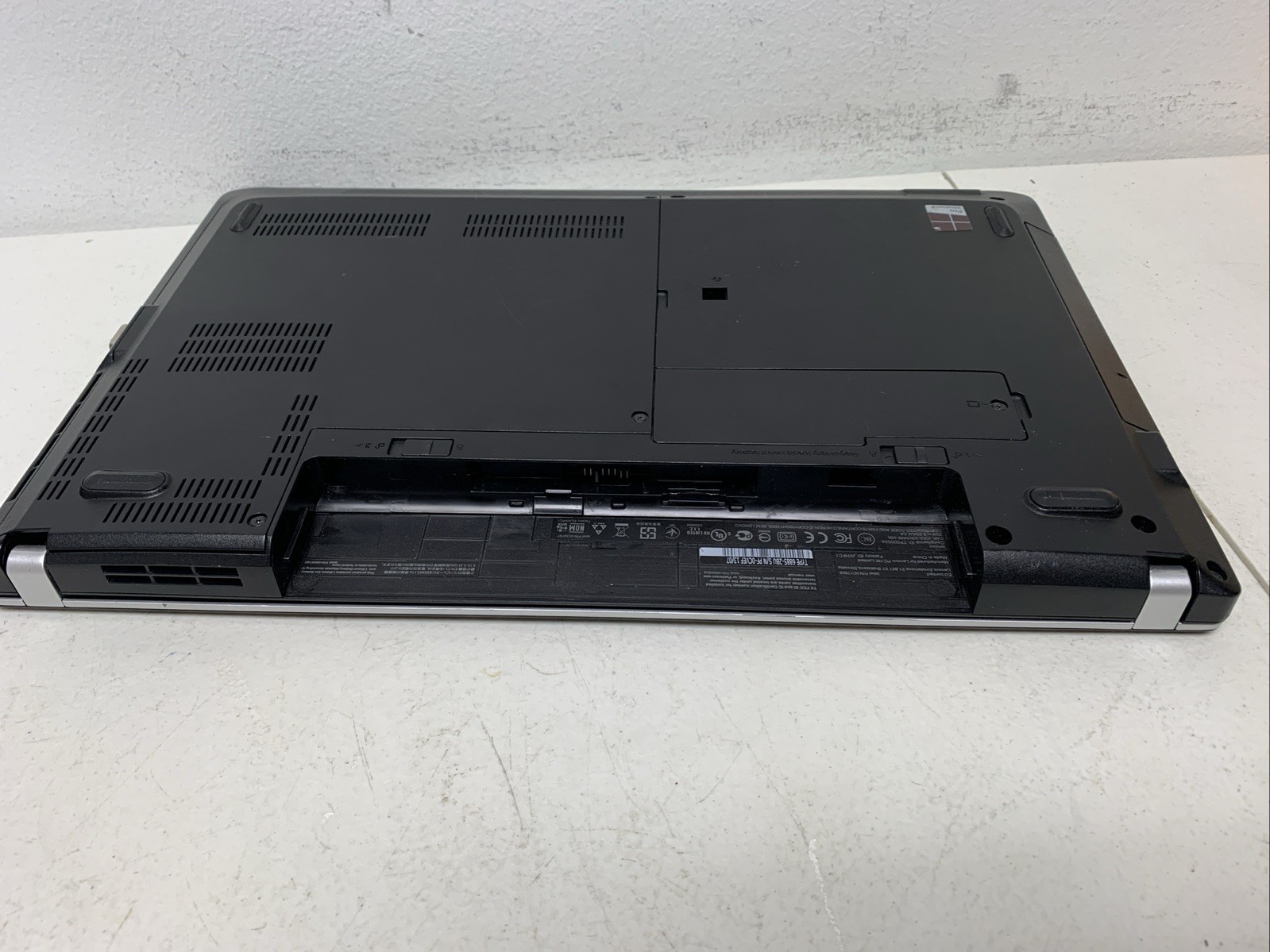 LENOVO THINKPAD E531 INTEL I5 3230M -4GB RAM -No Hdd No Batte For Parts