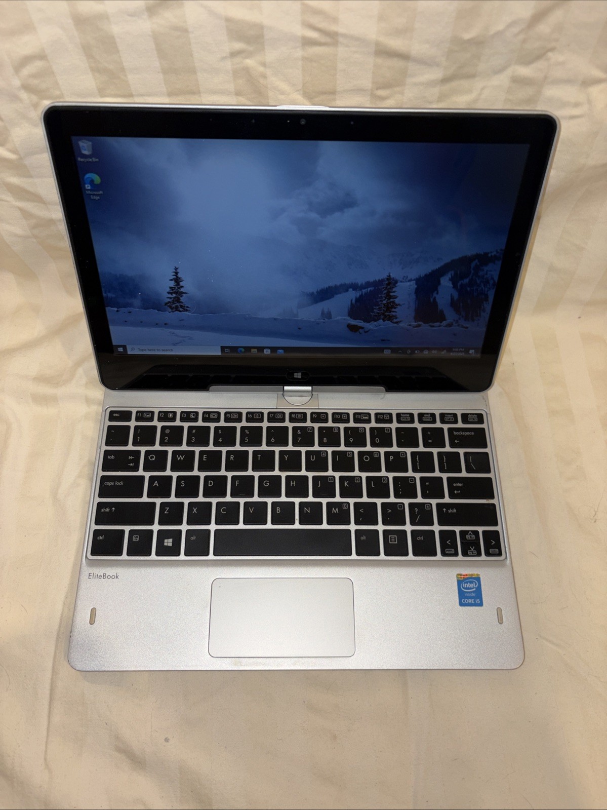 HP EliteBook Revolve 810 G3 – 11.6″ HD, 2.2GHz i5, 4GB RAM, 128GB SSD