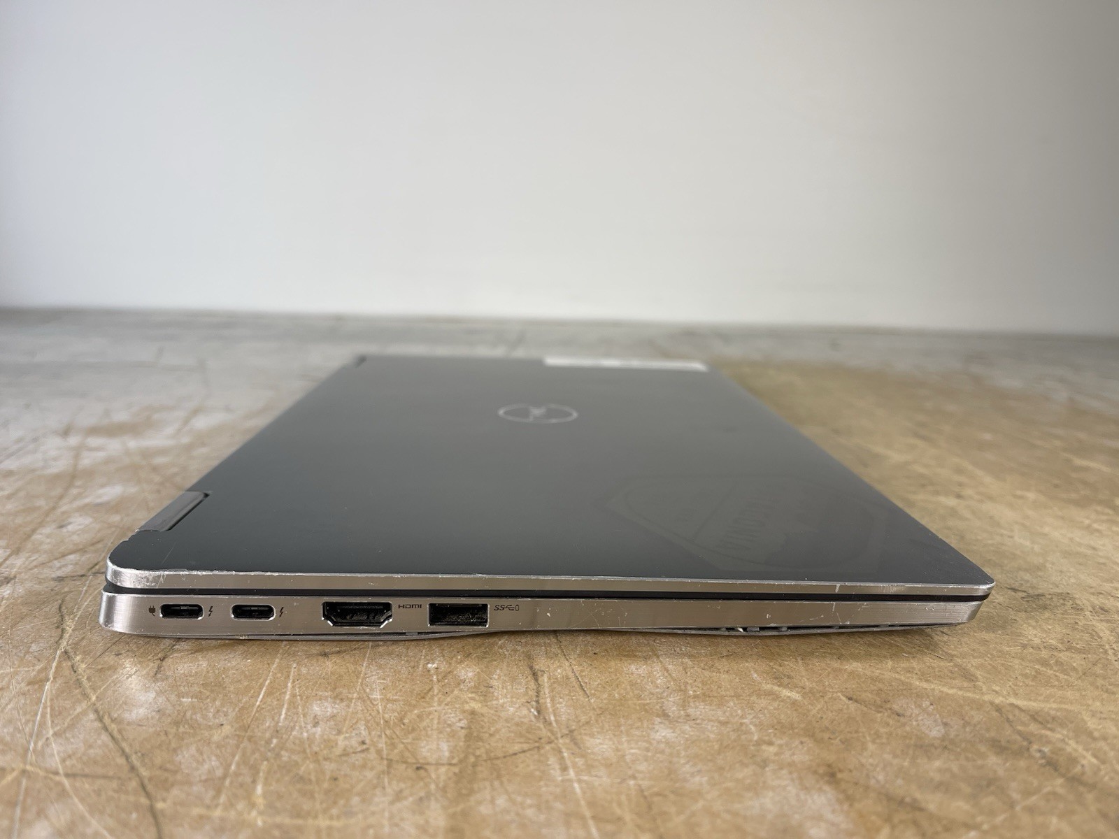 DELL LATITUDE 7400 2-IN-1 i5-8365U @ 1.60GHz, 16GB RAM, NO HDD/OS – (FOR PARTS)