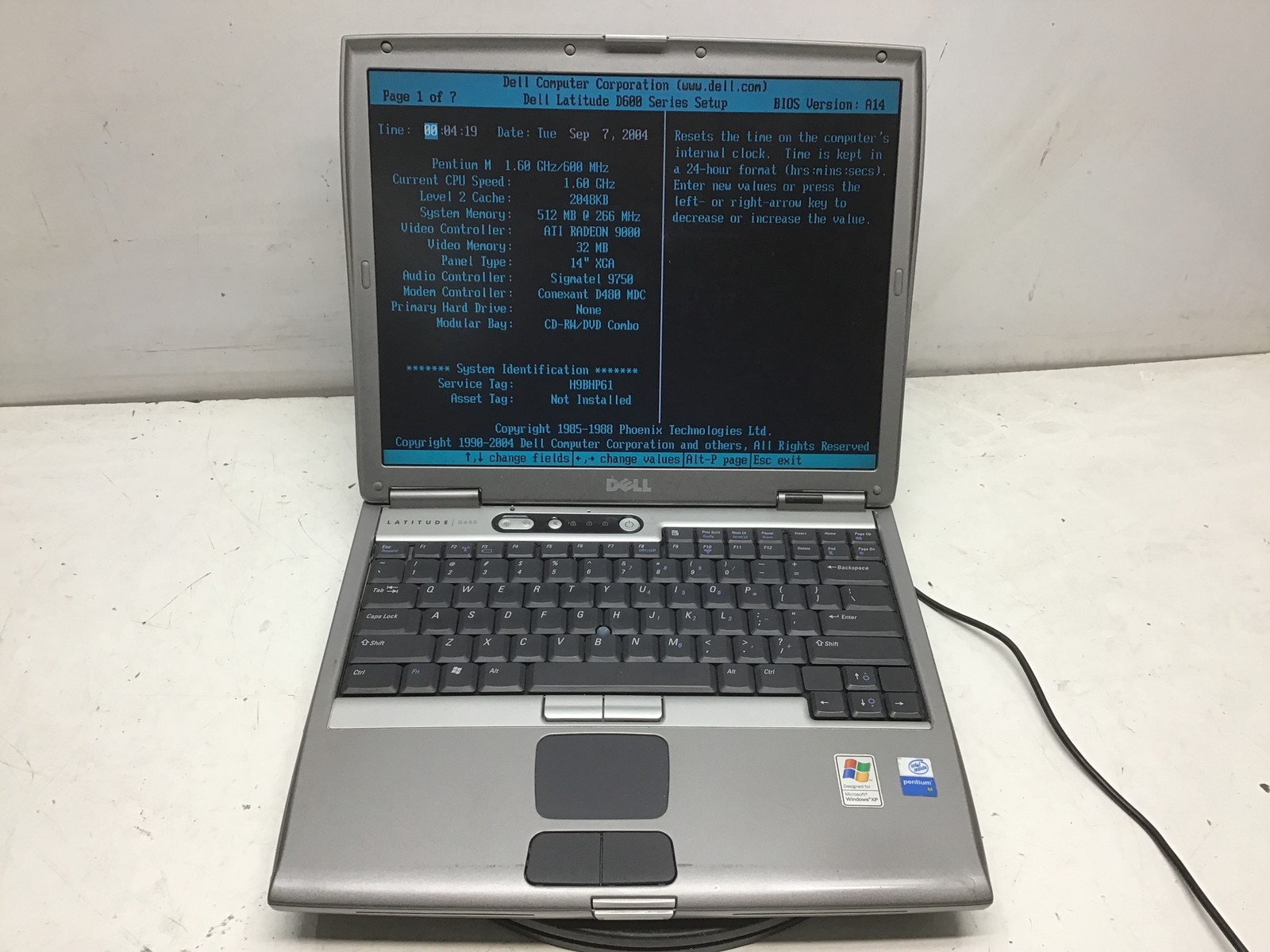 Dell Latitude D600 Intel Pentium M 1.60GHz 32MB NO HDD