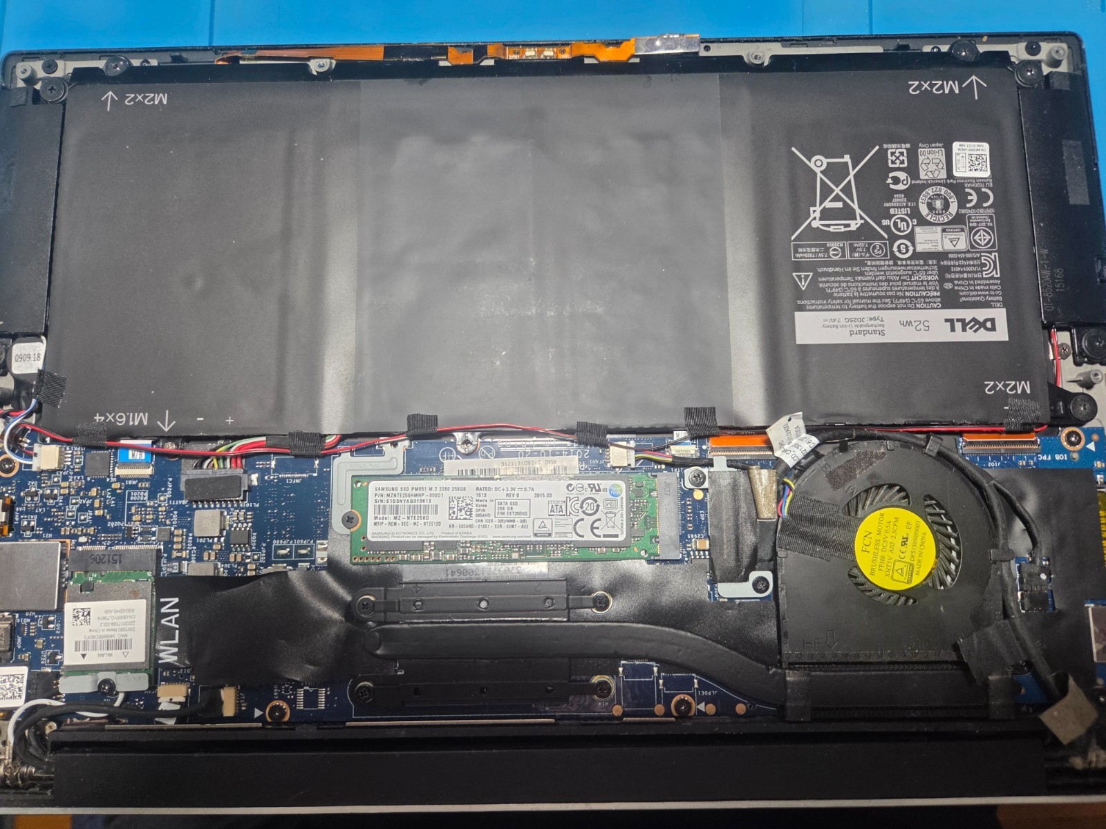 DELL XPS 13 9343 13.3″ QHD I7-5500U 8GB RAM 256GB SSD touch Screen