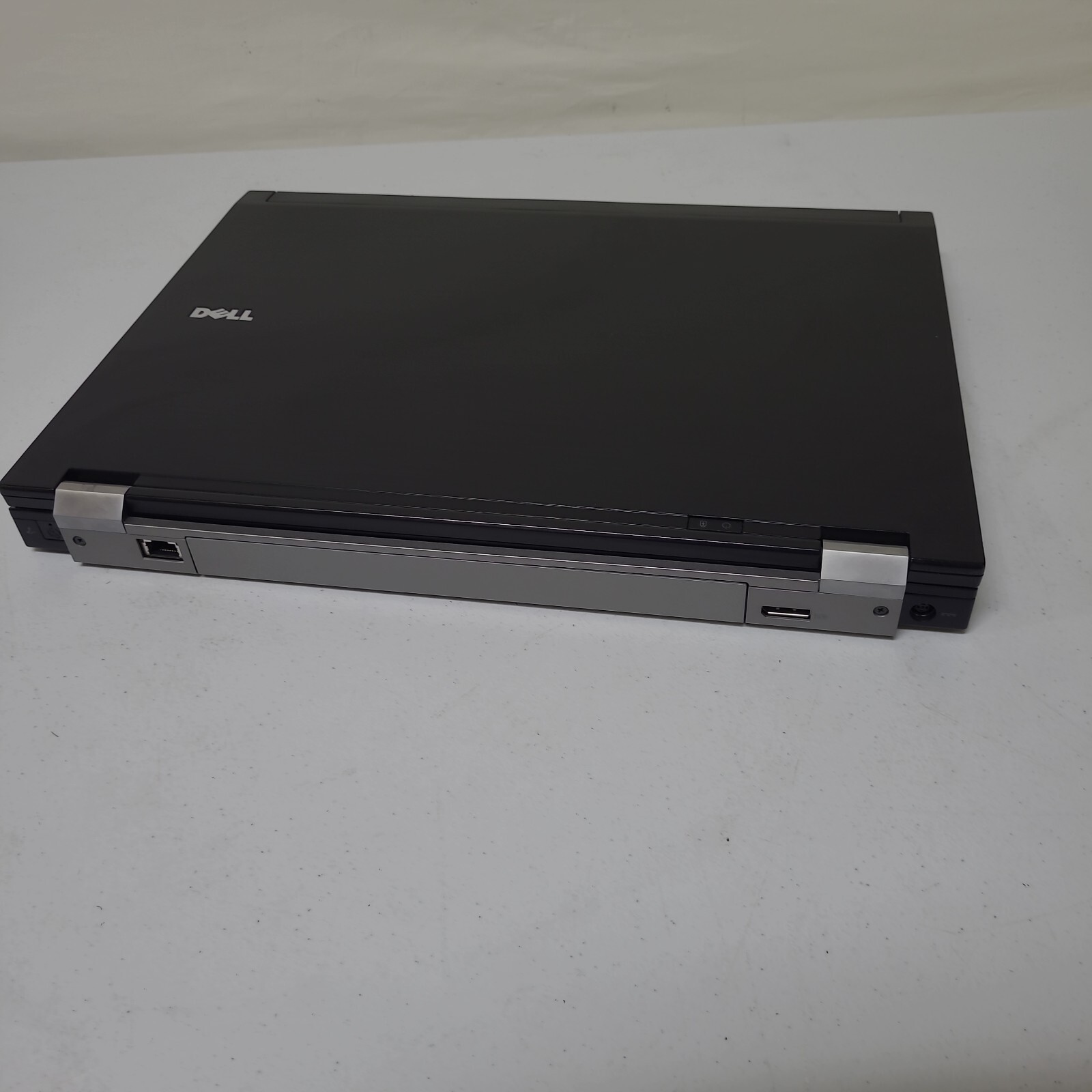 Dell Latitude E6500 Laptop P8600 2.40GHz 160GB HDD NO OS AS IS READ 15.3″ Wi-Fi