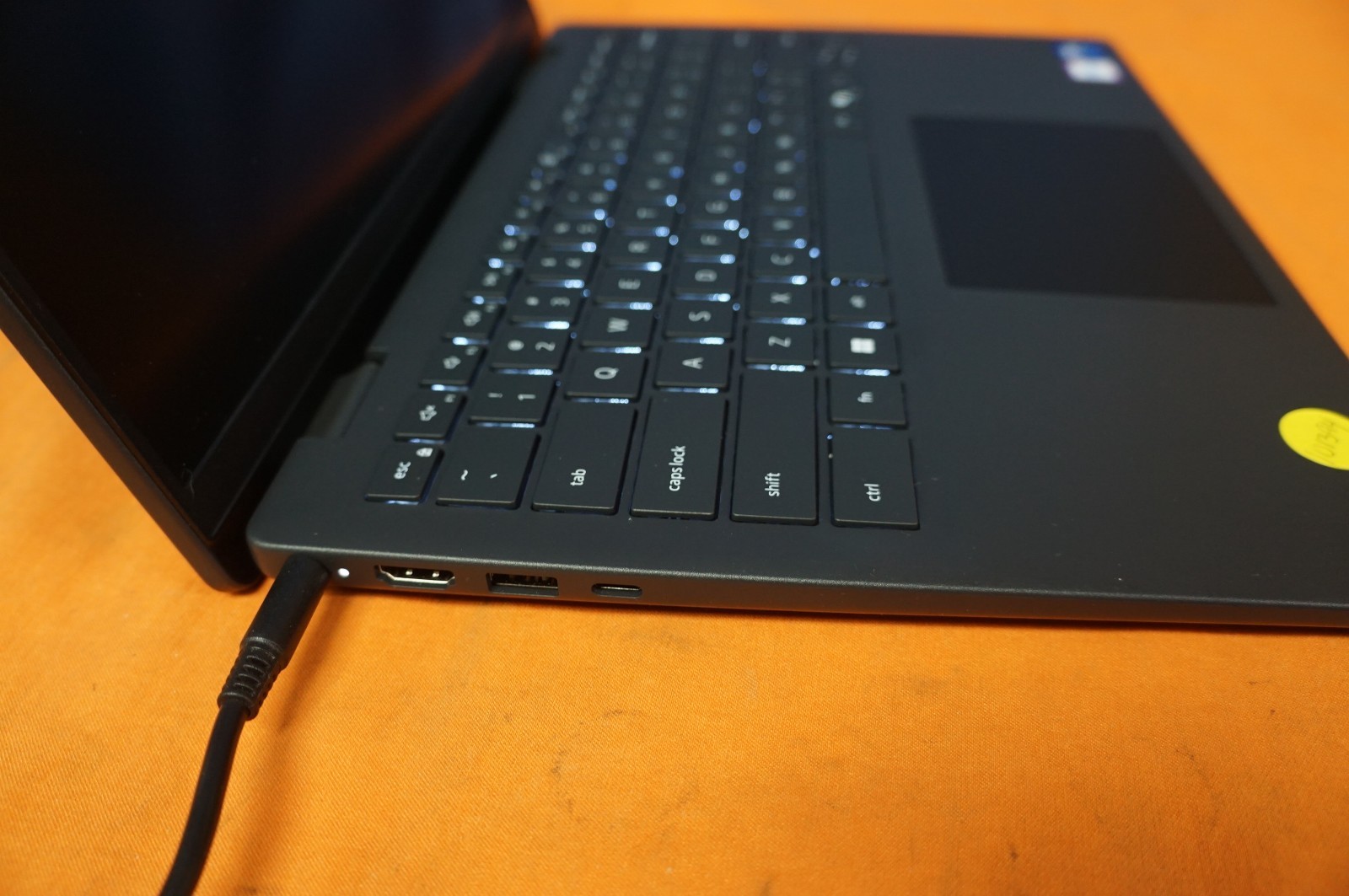 Dell Pro 14 Essential Intel 5 120U 1.40Ghz 8GB 512GB SSD Laptop 14″ Laptop