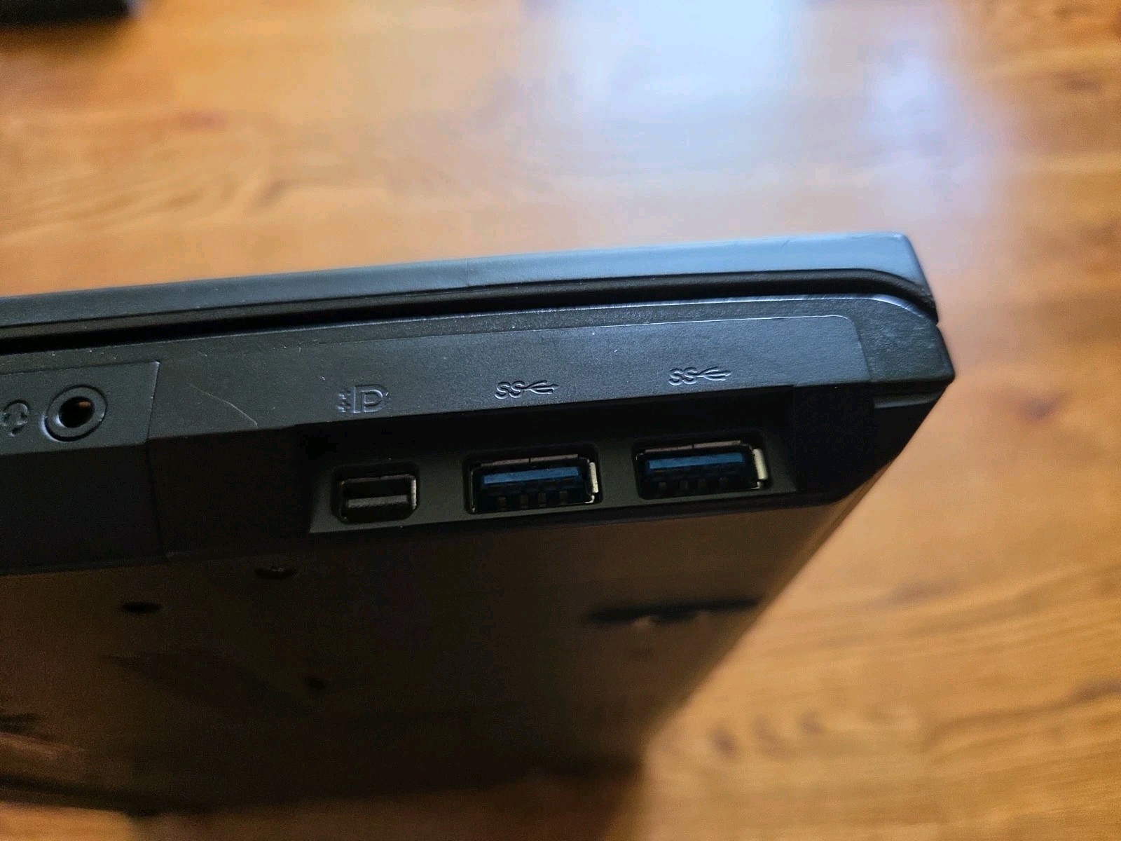 Lenovo ThinkPad T430 i5/4GB Ram/320 GB HDD. Win XP Pro. Works, For Parts.