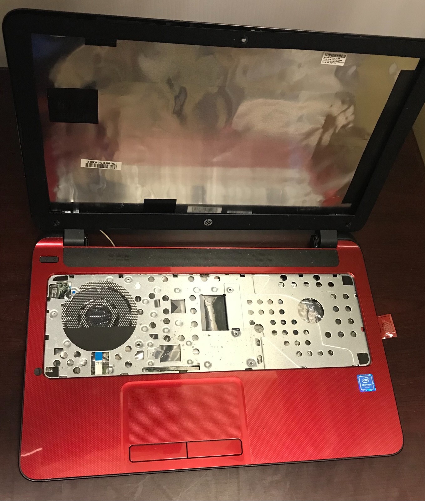 HP 15-f272wm (Only for Parts)