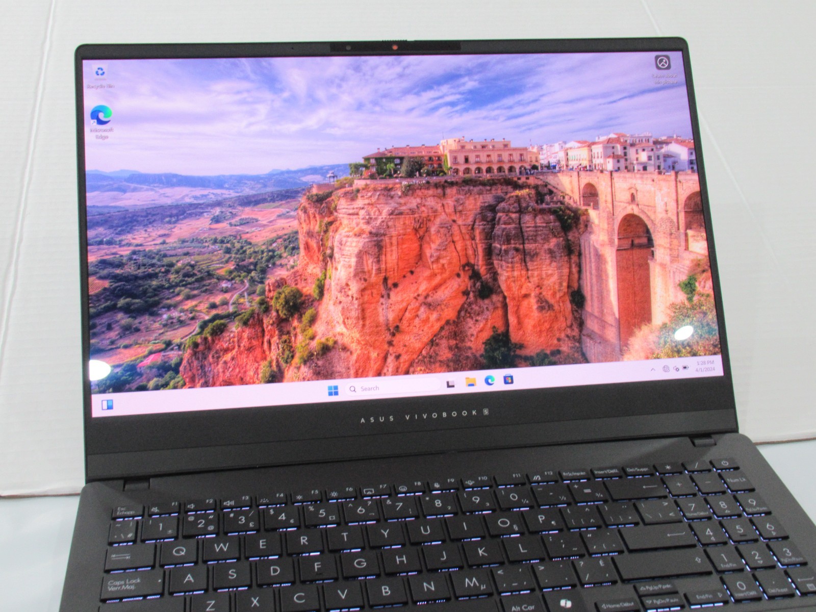 ASUS Vivobook S 15 S5506MA Laptop 2024, 15.6″” 3K, Intel Ultra 7 155H 16-Core, A